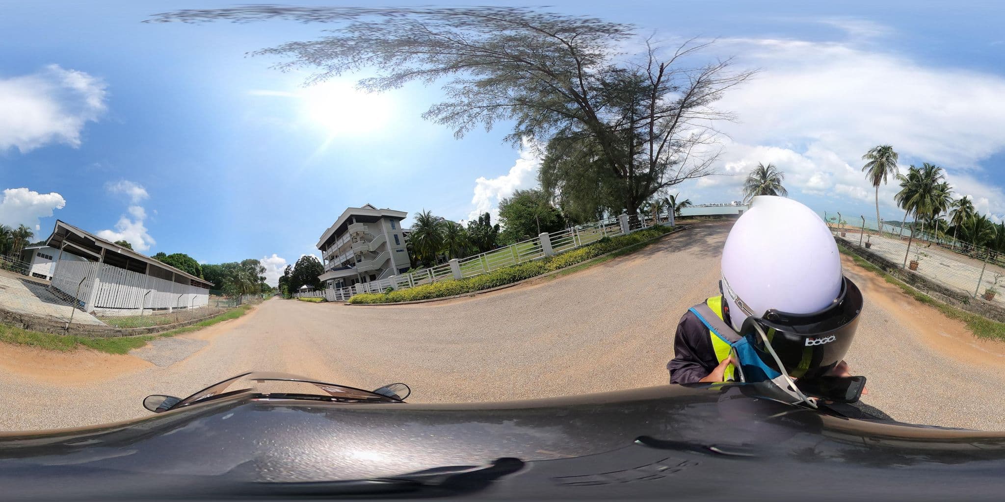 Street view near Bunga Raya Banglo PD, Kampung Teluk Kemang — © ahlang2 (CC BY-SA · Mapillary)