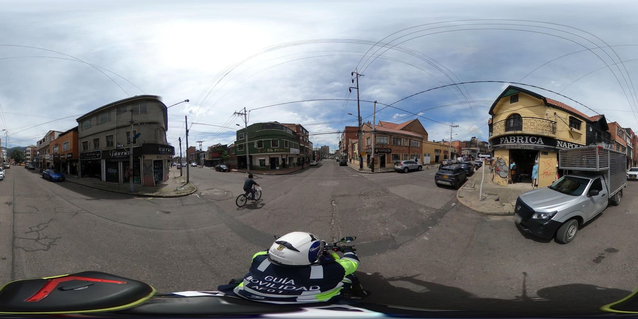 Street view near Hotel Ejecutivo Imperial, Bogotá — © rbolivar (CC BY-SA · Mapillary)