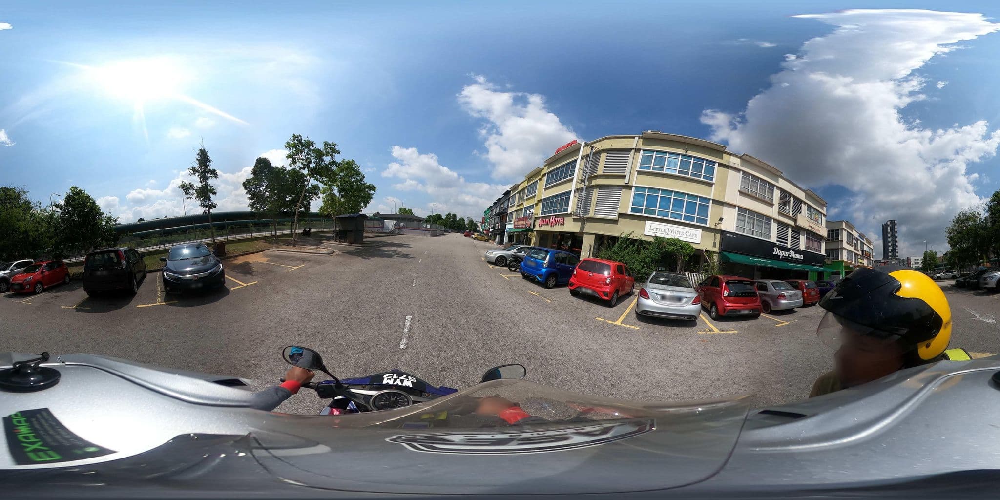 Street view near Best View Hotel Bangi, Kajang — © langcworks (CC BY-SA · Mapillary)