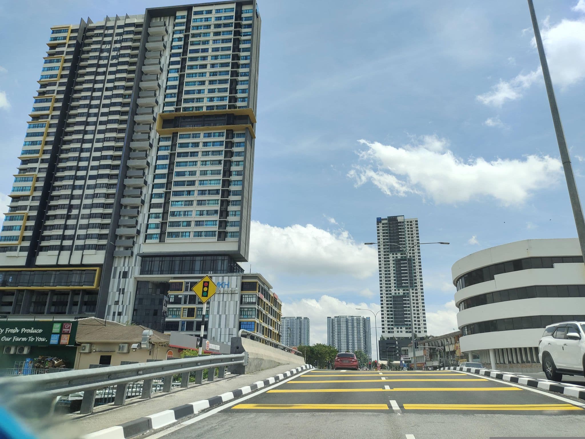 Street view near Prescott Metro Inn Kajang, Kajang — © zh9567 (CC BY-SA · Mapillary)