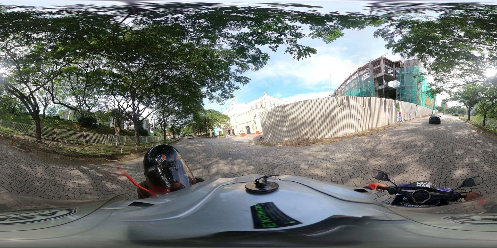 Street view near Royal Ballroom, Seri Kembangan — © ahlang2 (CC BY-SA · Mapillary)