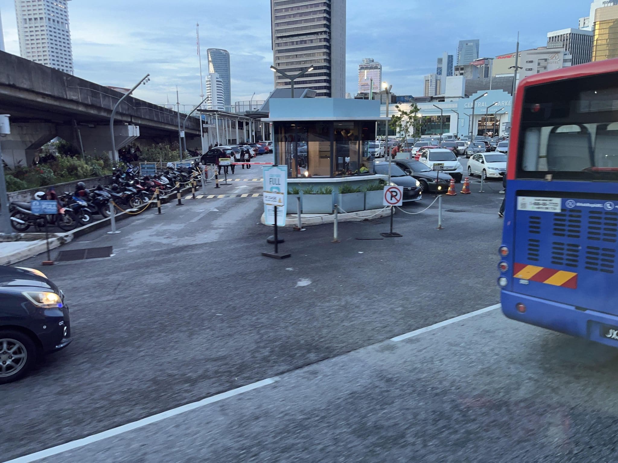 Street view near Geo Hotel, Kuala Lumpur — © DriveWithHoang (CC BY-SA · Mapillary)
