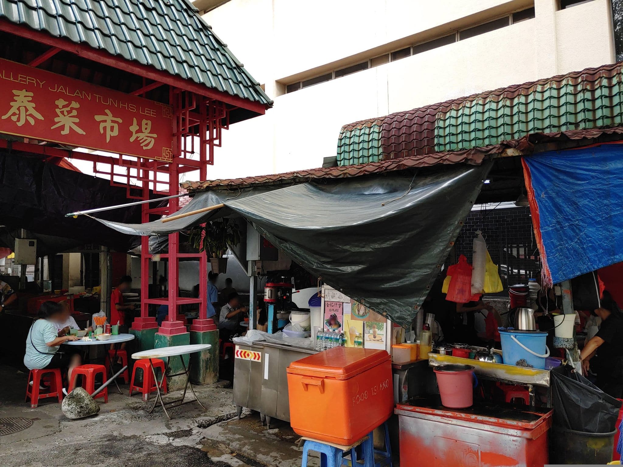 Street view near ZEN Rooms Basic Jalan Petaling, Kuala Lumpur — © jaykayenn (CC BY-SA · Mapillary)