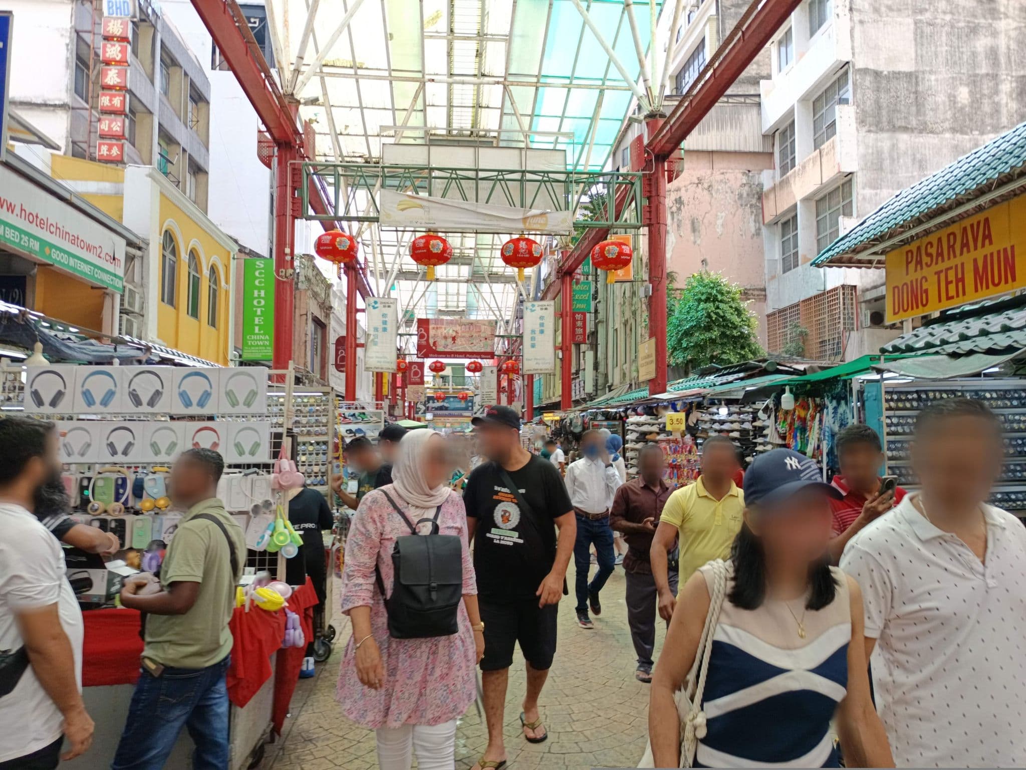Street view near Simms Garden Hotel , Kuala Lumpur — © YikQin (CC BY-SA · Mapillary)
