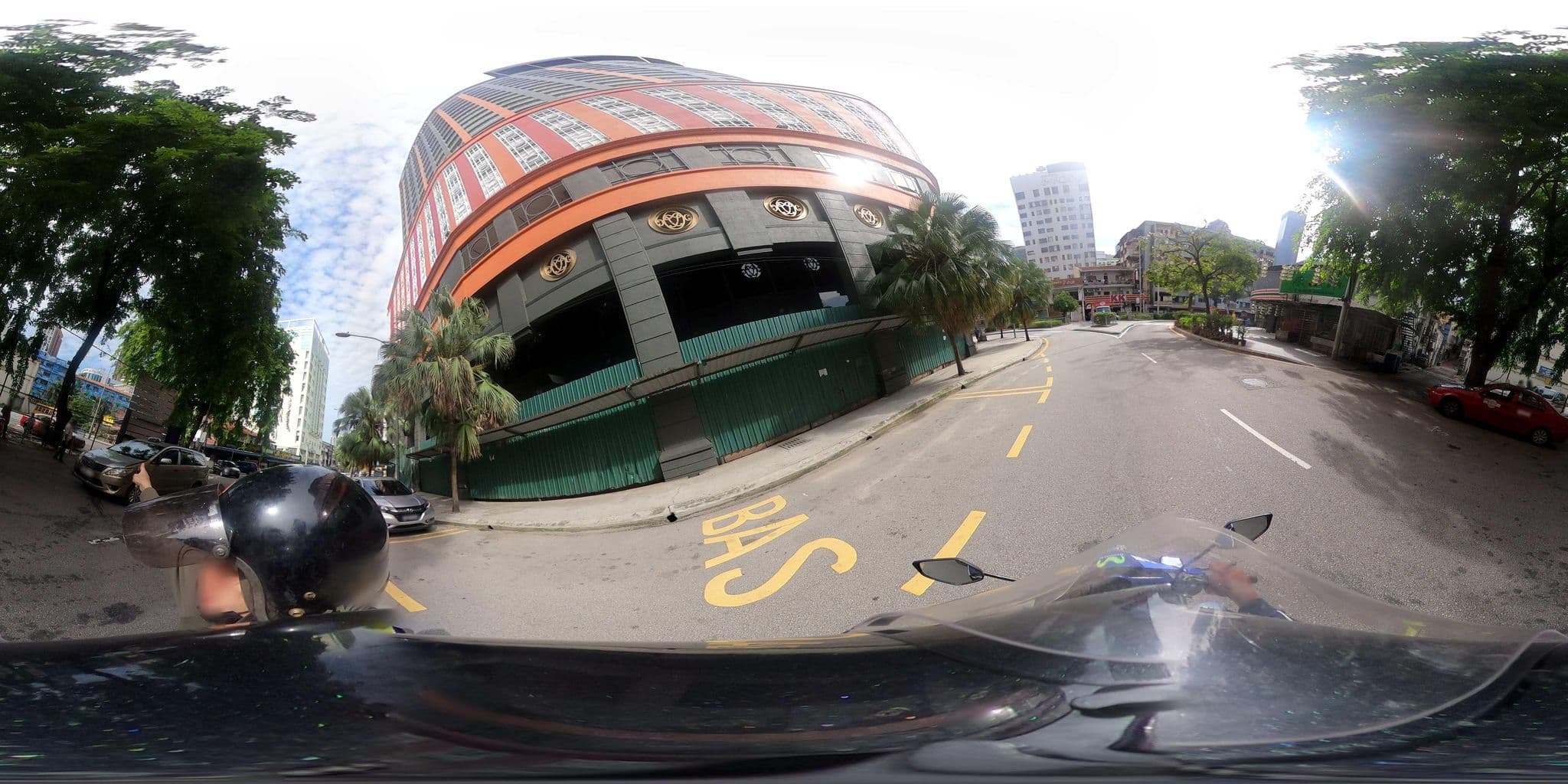 Street view near Don's Den, Bukit Bintang — © ahlang2 (CC BY-SA · Mapillary)
