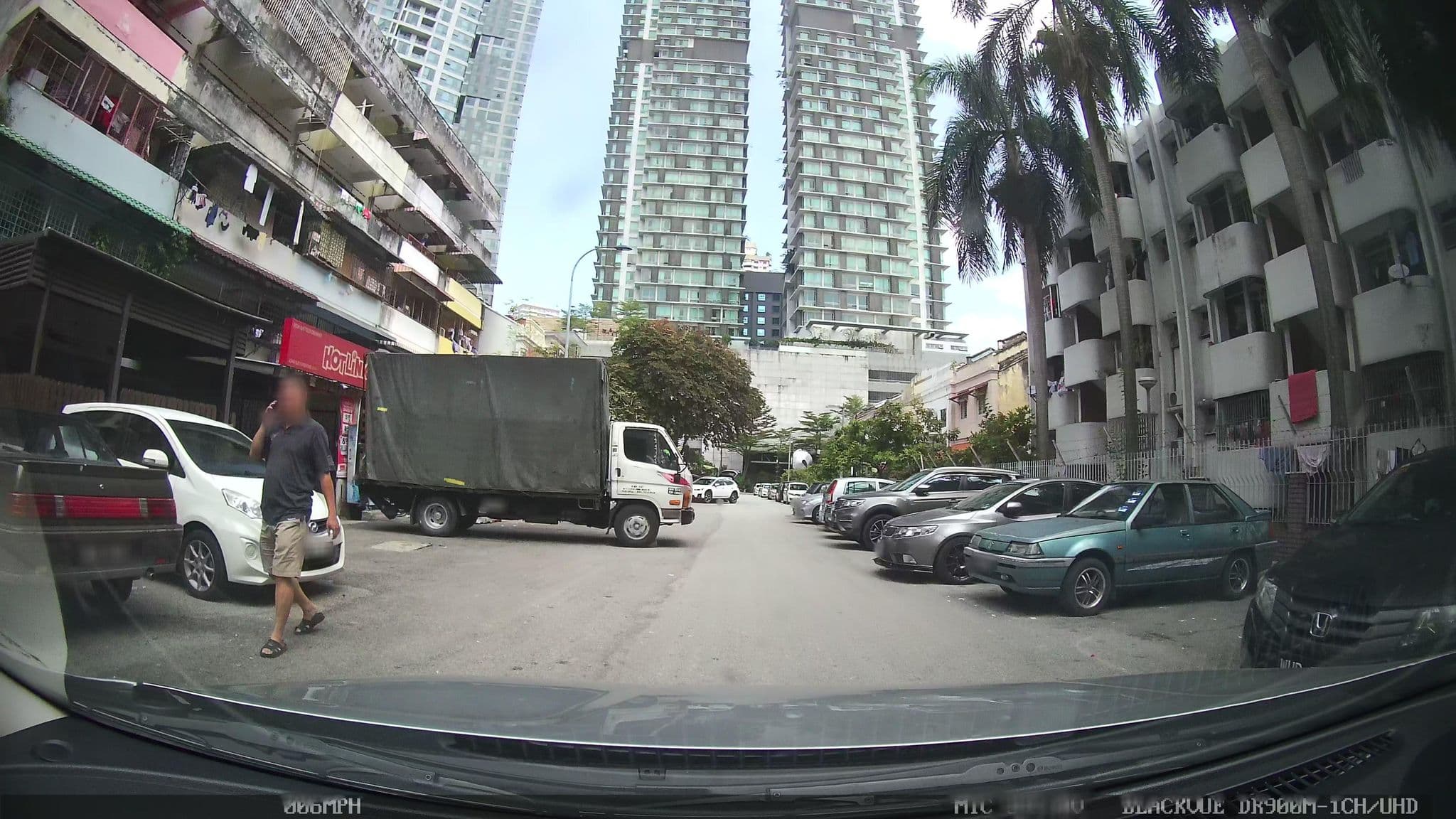 Street view near S1109 Swiss Garden Residence Hotel, Bukit Bintang — © kaart_3 (CC BY-SA · Mapillary)
