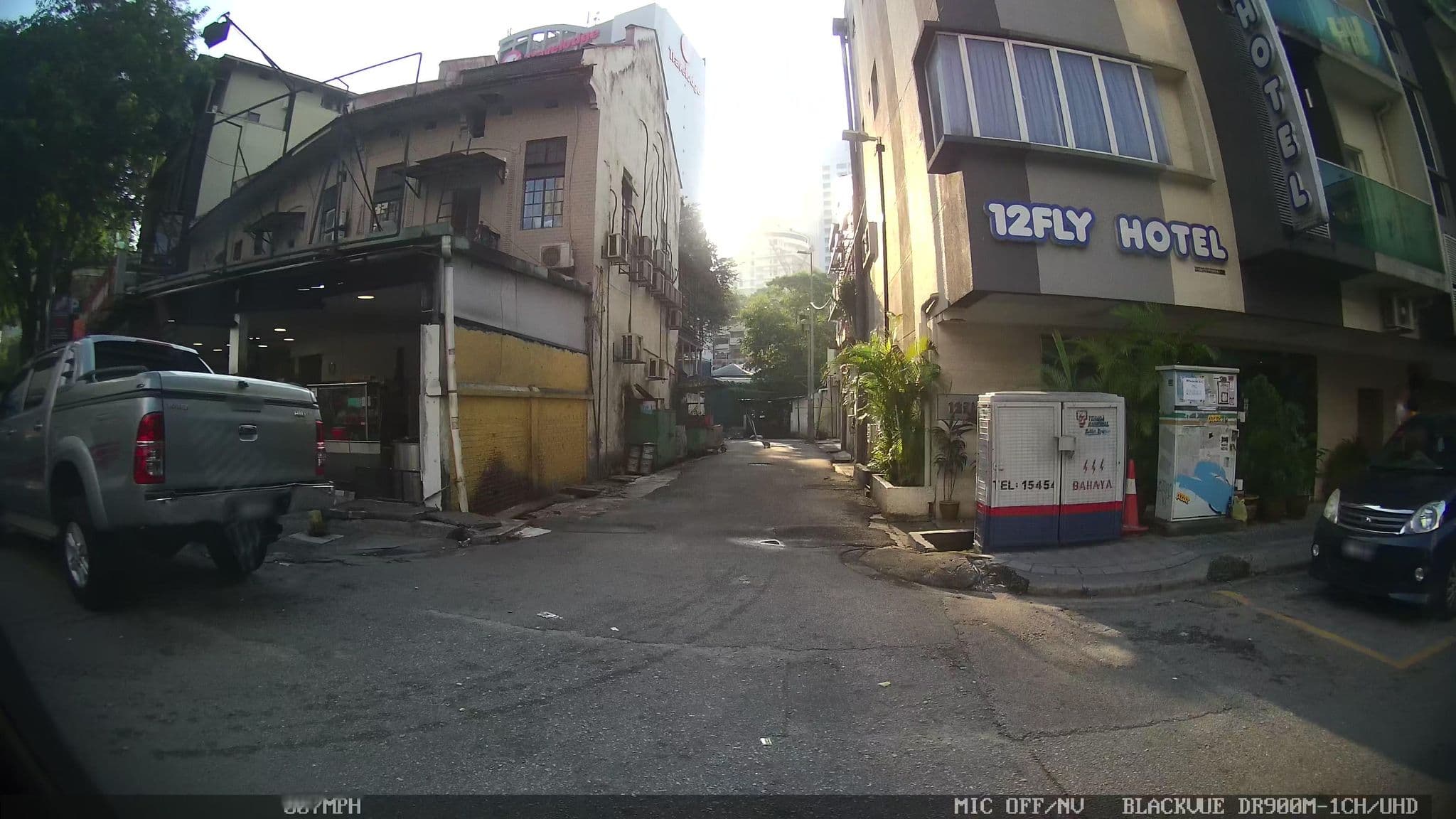Street view near Corona Inn, Bukit Bintang — © kaart_3 (CC BY-SA · Mapillary)