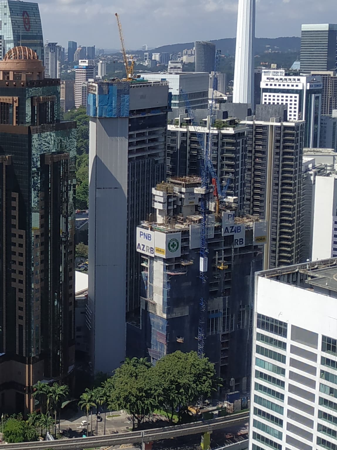 Conrad Kuala Lumpur (via Wikimedia Commons, CC BY-SA 4.0)