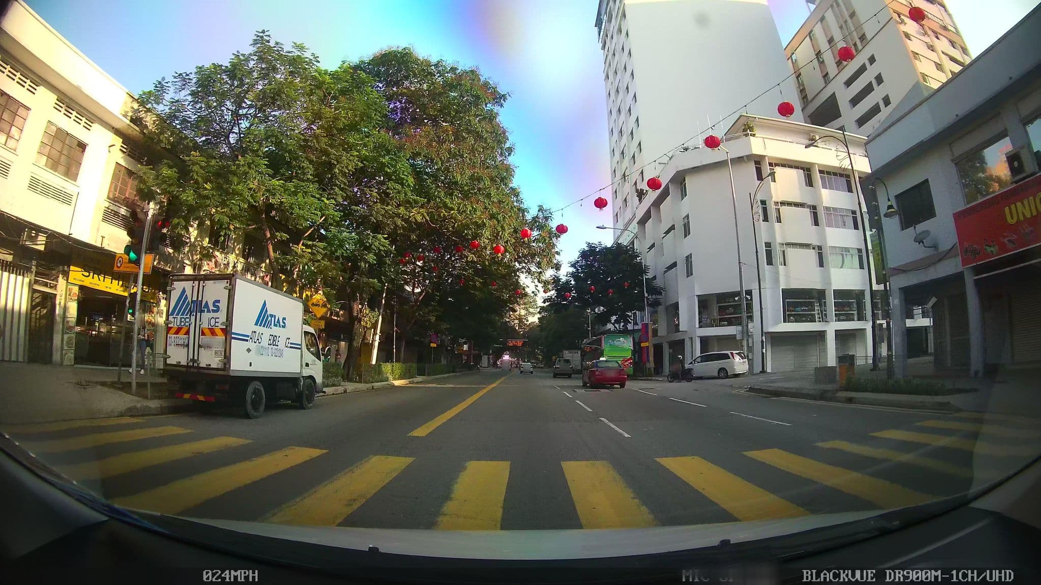 Street view near Edc Hotel Kl, Kampung Baru — © kaart_4 (CC BY-SA · Mapillary)