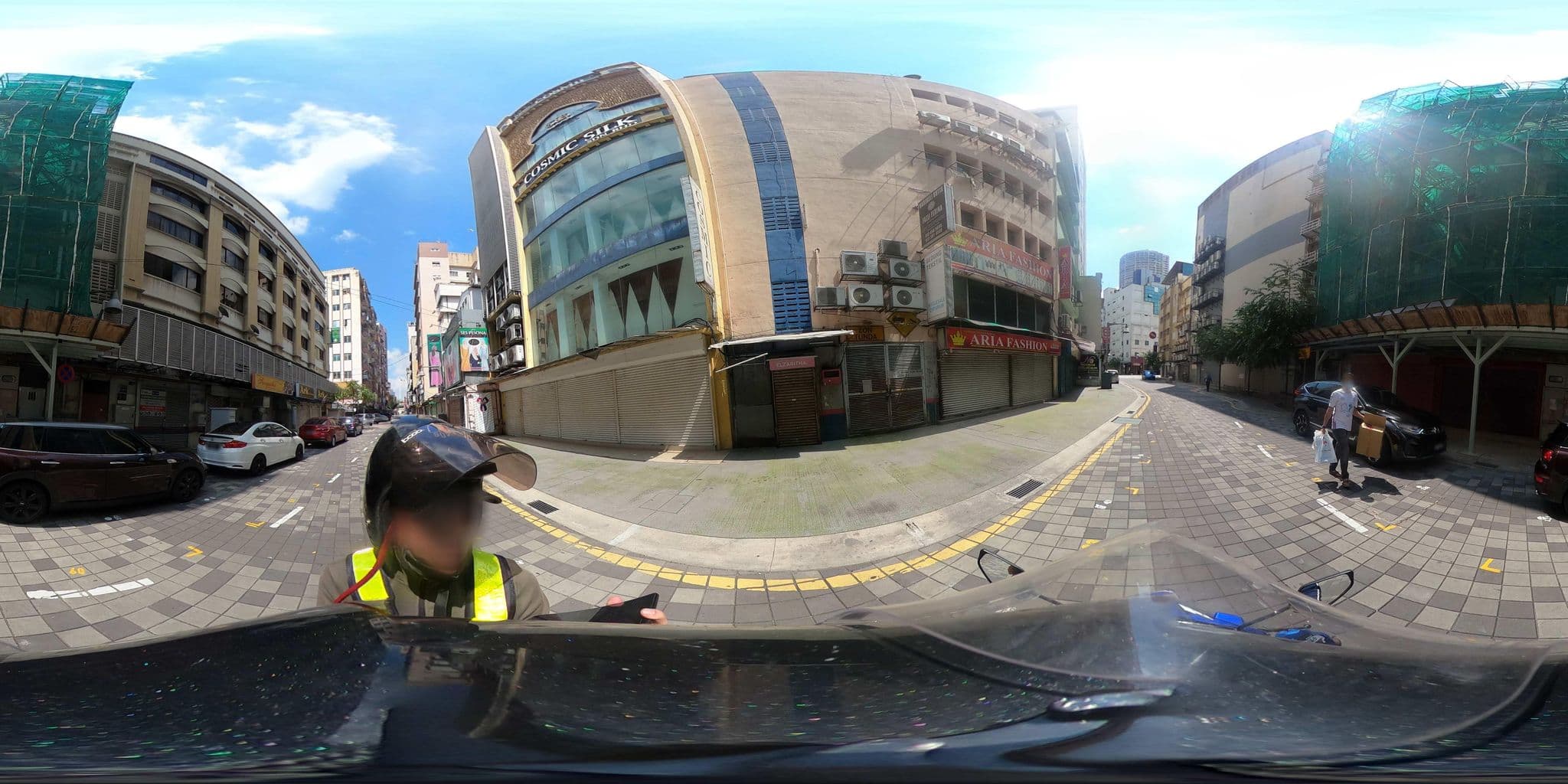 Street view near Executive Suites Starpoints Hotel, Kampung Baru — © ahlang2 (CC BY-SA · Mapillary)