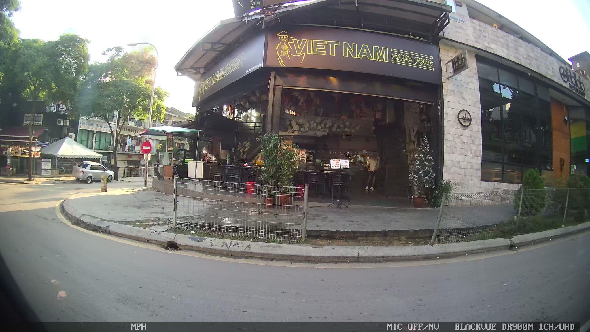 Street view near Hotel Berangan, Bukit Bintang — © kaart_3 (CC BY-SA · Mapillary)