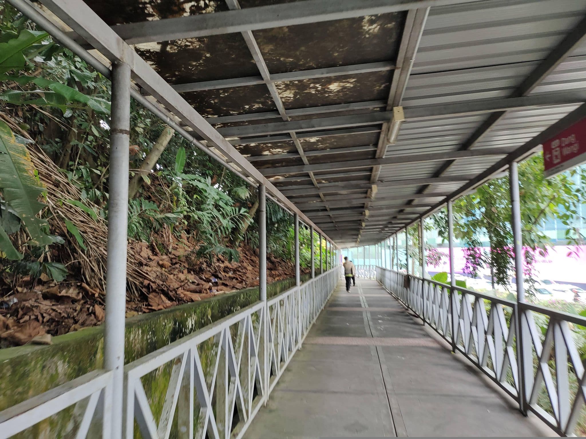 Street view near Suite Room Sangri La Hotel Kuala Lumpur, Kampung Baru — © zh9567 (CC BY-SA · Mapillary)