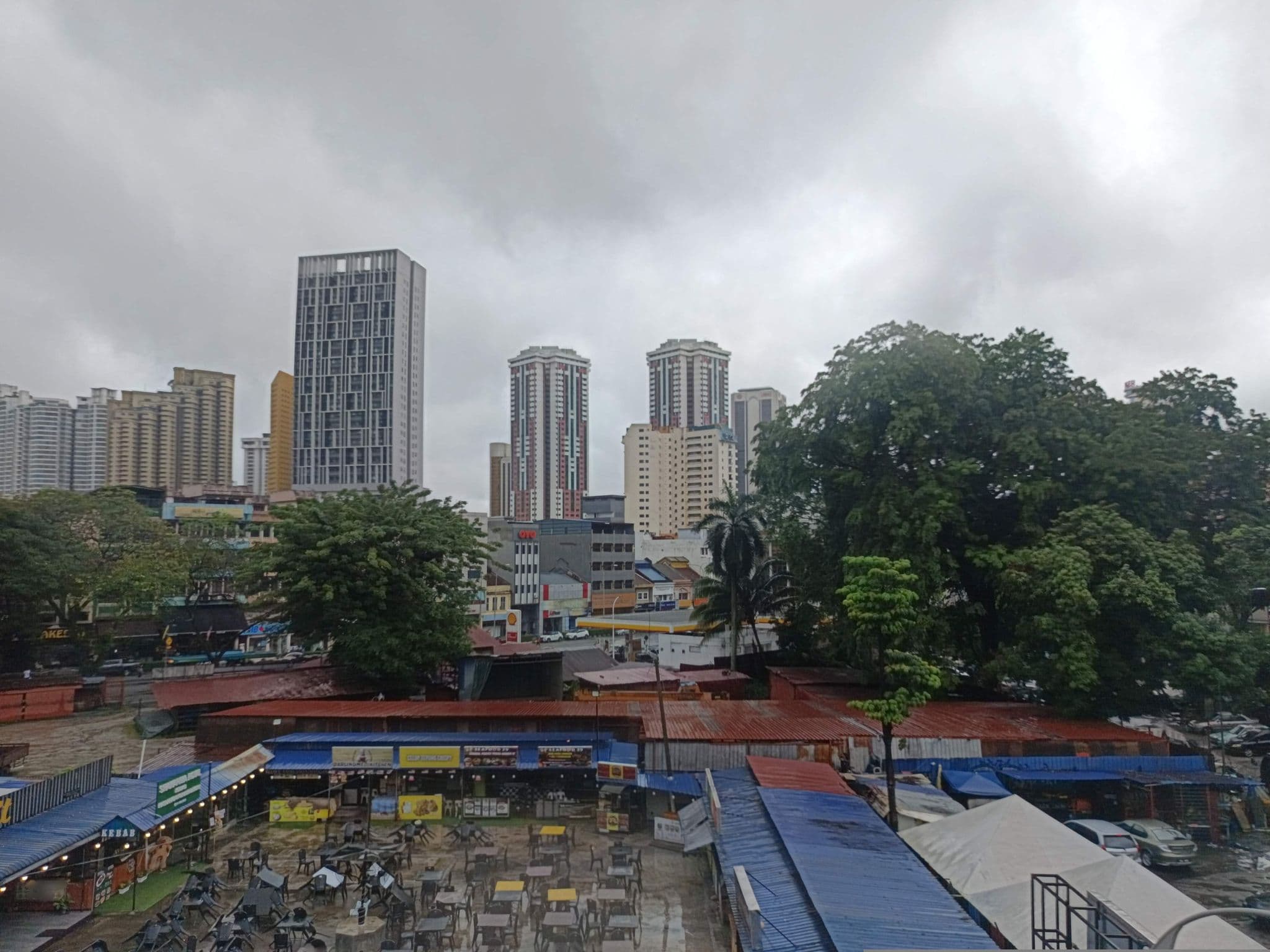 Street view near KLIH, Kampung Baru — © YikQin (CC BY-SA · Mapillary)
