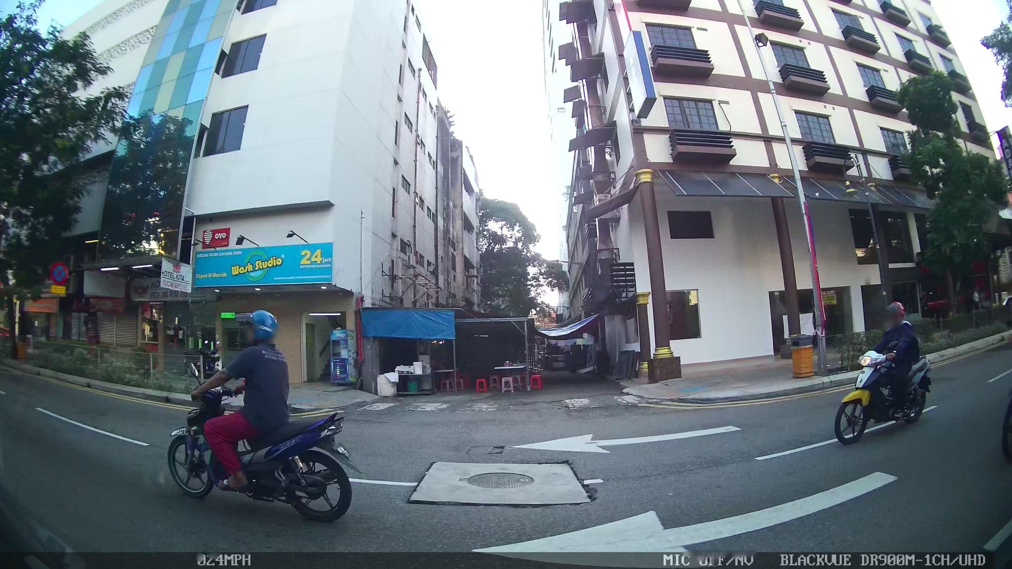 Street view near Hotel MACKTZ, Kampung Baru — © kaart_4 (CC BY-SA · Mapillary)