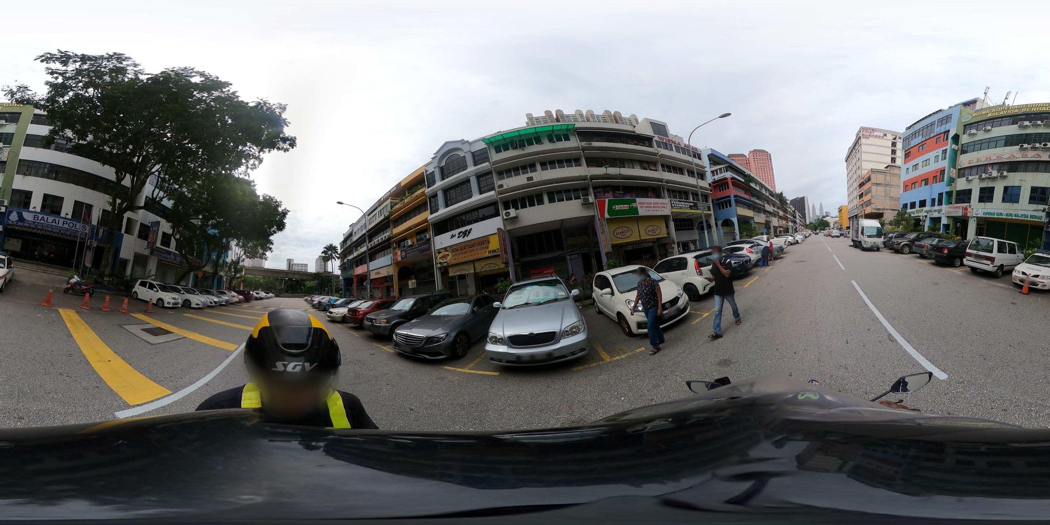 Street view near Honeymoon Suite KL, Kampung Baru — © ahlang2 (CC BY-SA · Mapillary)