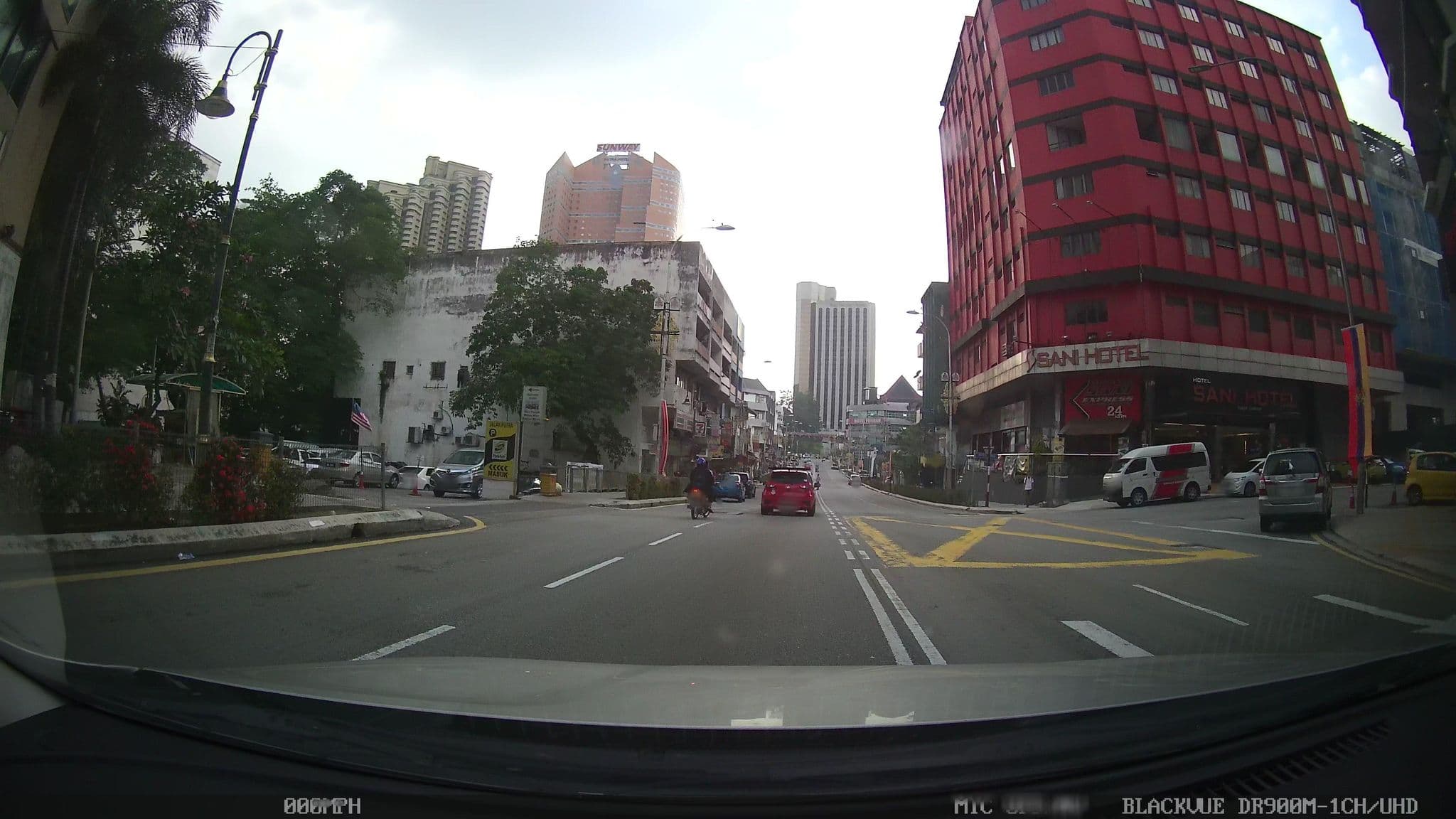Street view near Hotel Cosmic, Kampung Baru — © kaart_3 (CC BY-SA · Mapillary)