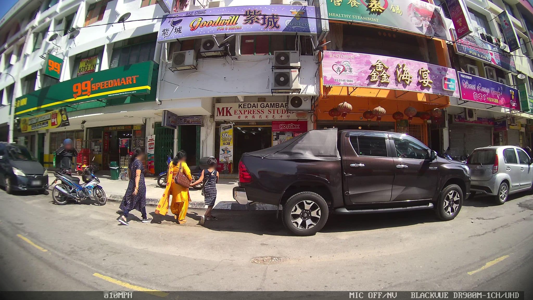 Street view near Manhattan 3, Berjaya Times Square, Bukit Bintang — © kaart_3 (CC BY-SA · Mapillary)