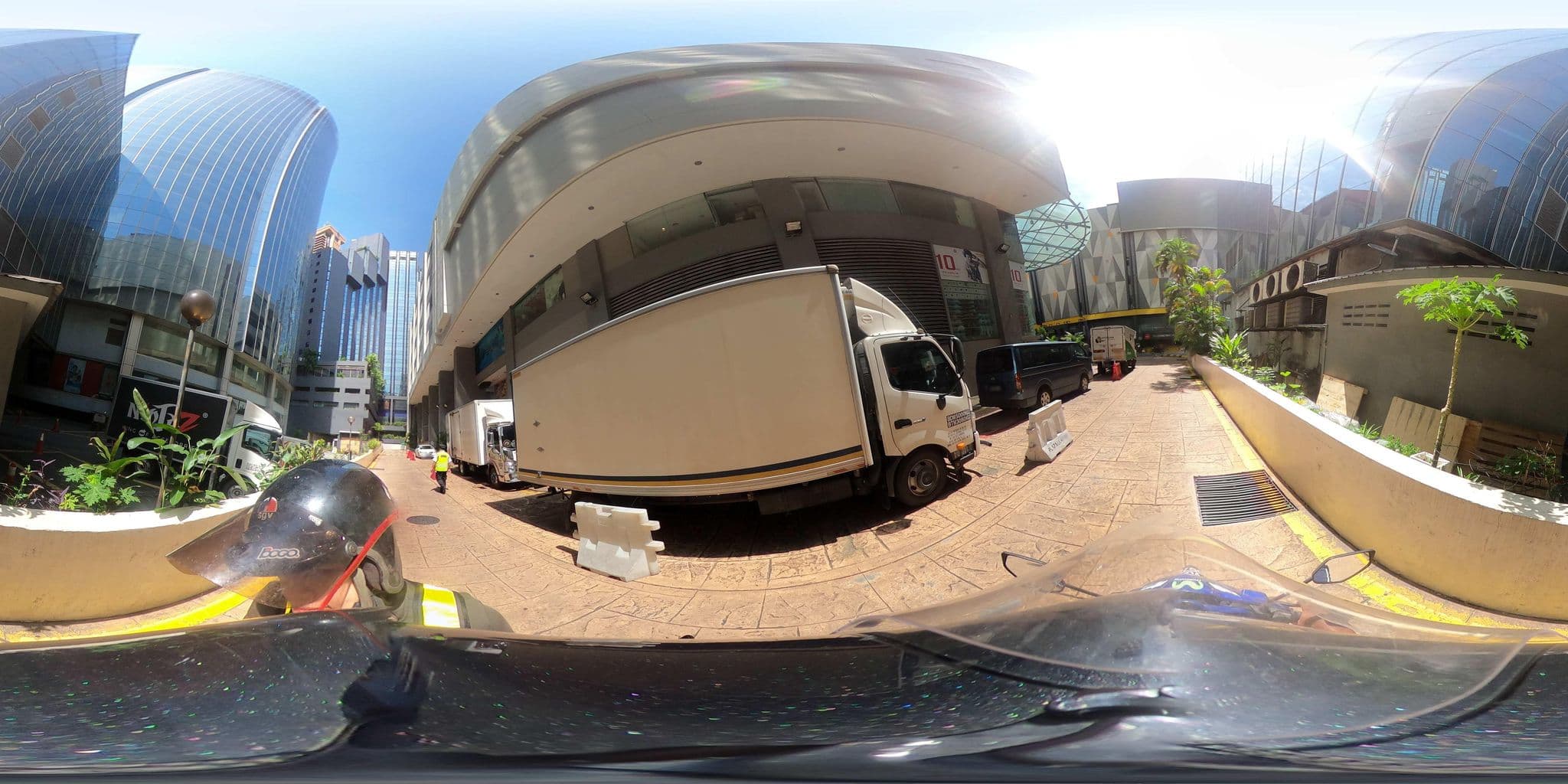 Street view near Park Royal Hotel, Bukit Bintang — © ahlang2 (CC BY-SA · Mapillary)