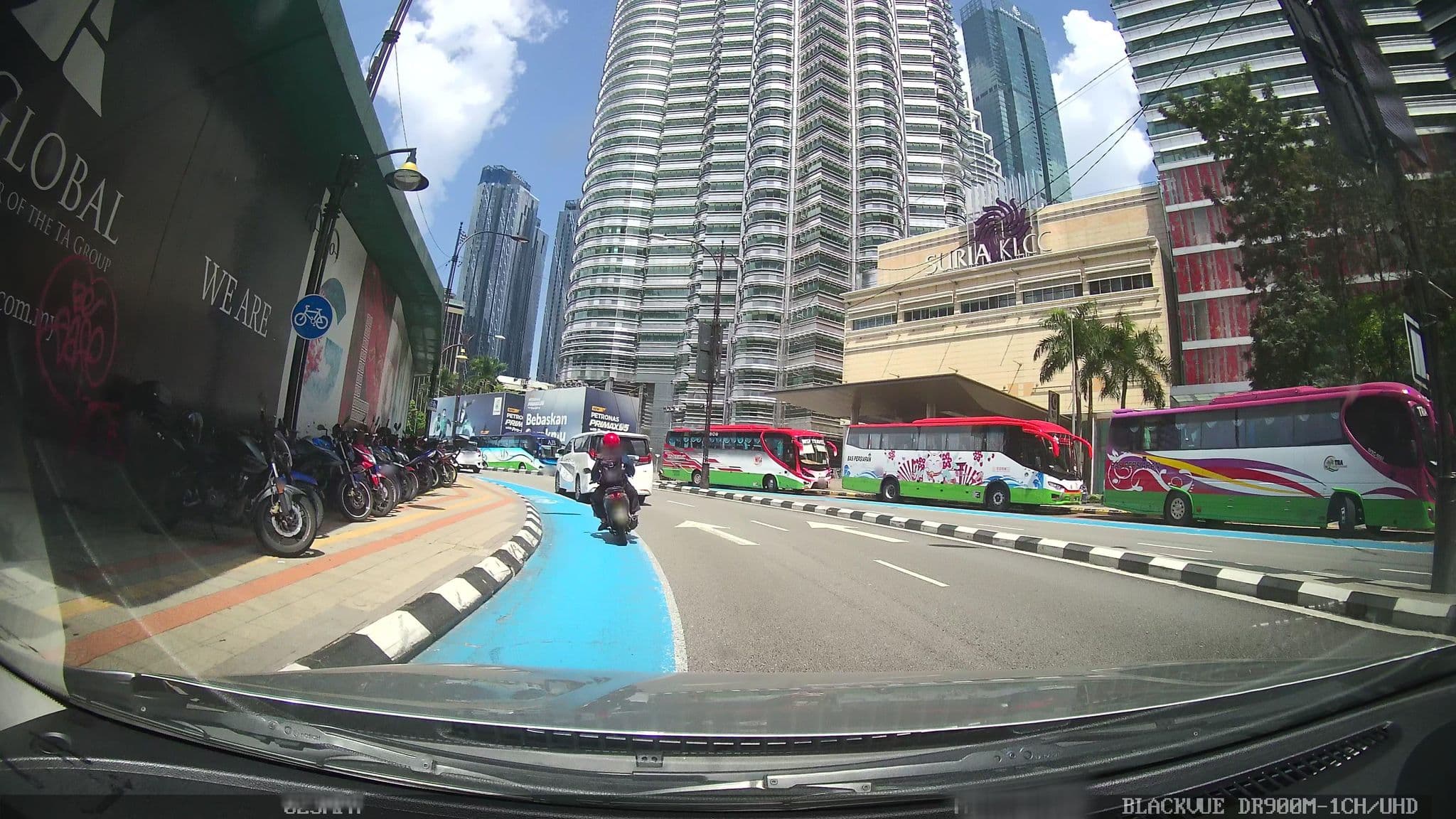 Street view near Club Lounge, Bukit Bintang — © kaart_3 (CC BY-SA · Mapillary)