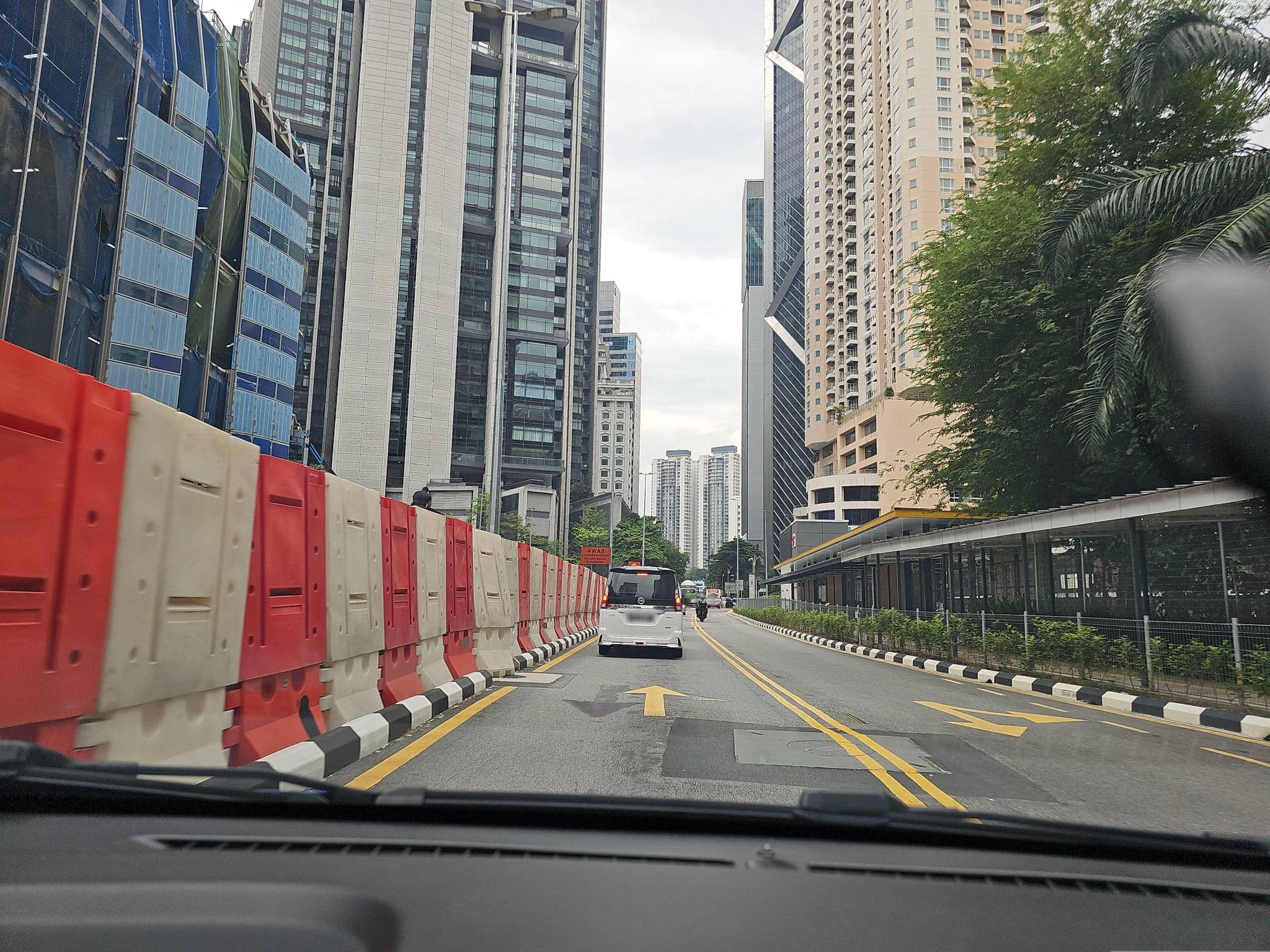 Street view near 31st Floor Executive Floor PNB Darby Park Suites, Bukit Bintang — © hazura890315 (CC BY-SA · Mapillary)