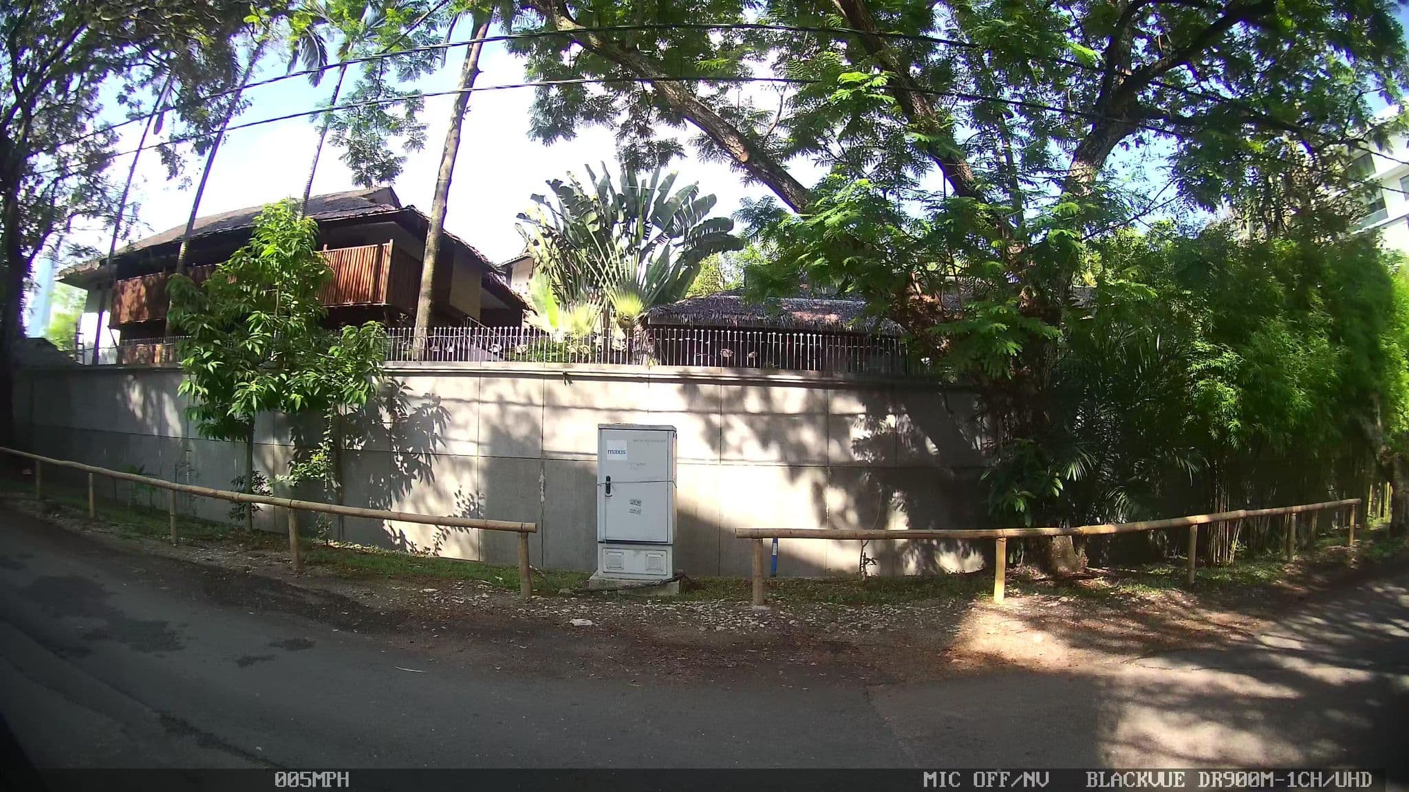 Street view near Villa Samadhi, Kampong Datuk Keramat — © kaart_3 (CC BY-SA · Mapillary)