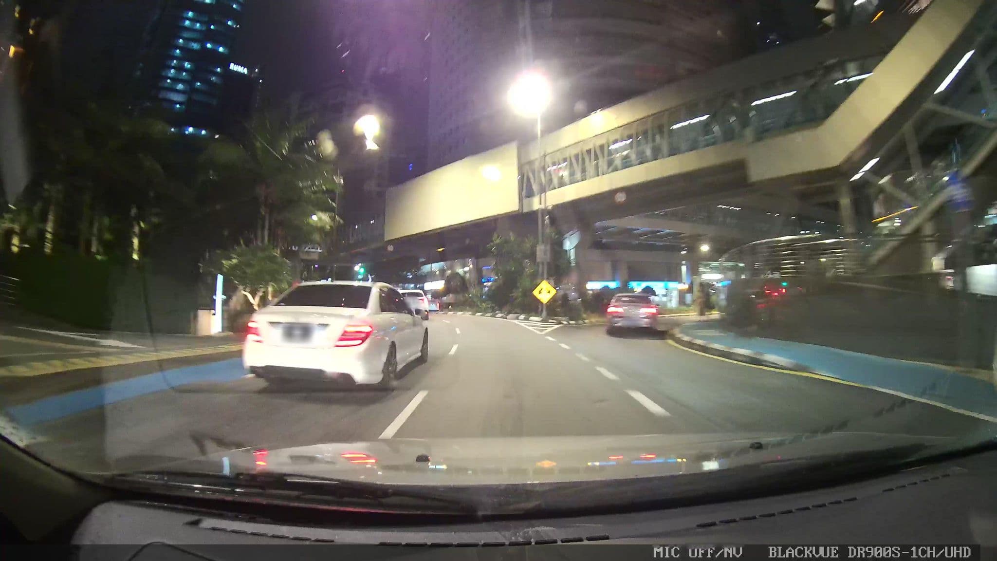 Street view near Lobby @Grand Hyatt Kuala Lumpur, Bukit Bintang — © grobin (CC BY-SA · Mapillary)