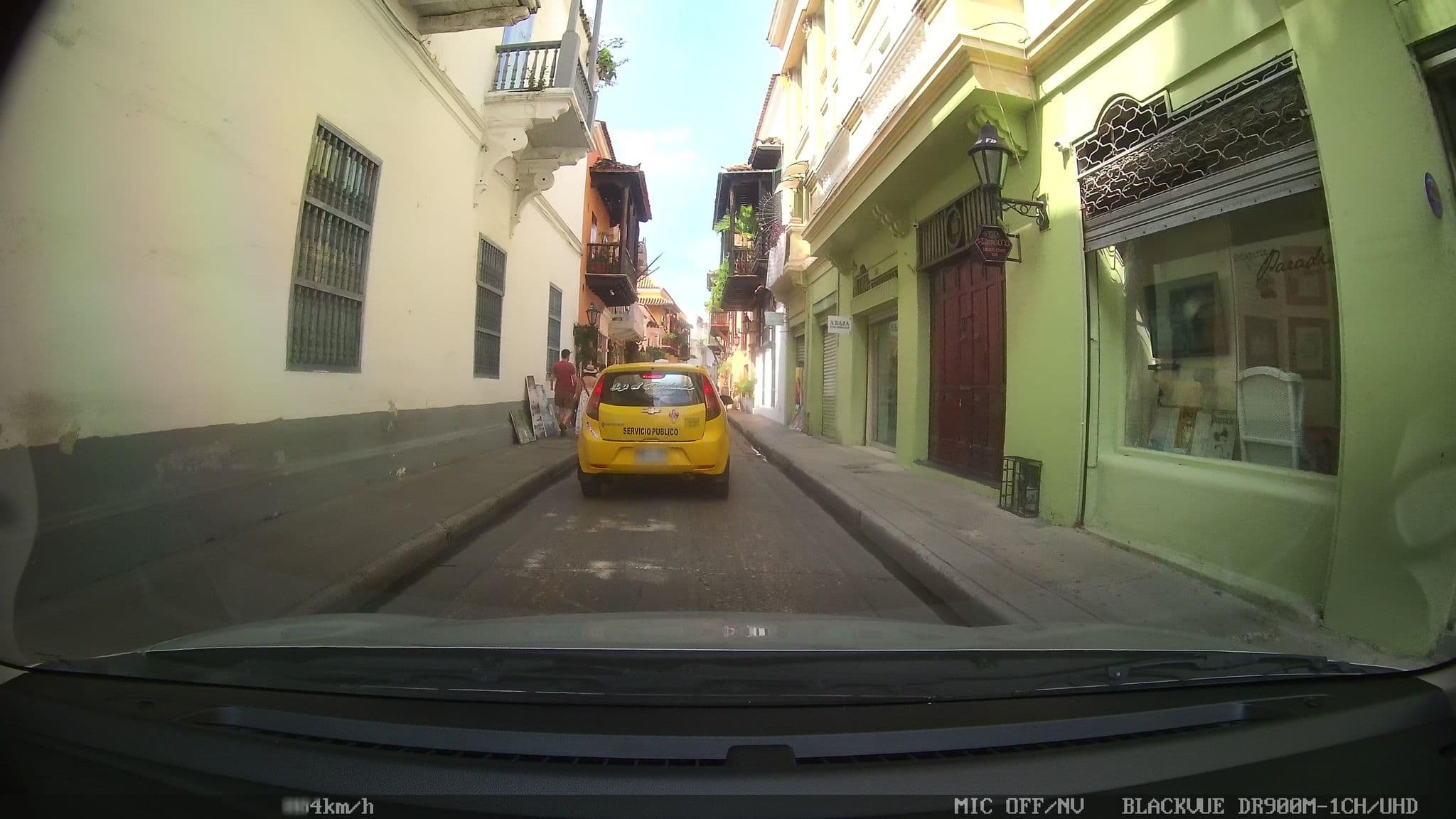 Street view near Dosha's Loft, Cartagena — © kaart_2 (CC BY-SA · Mapillary)