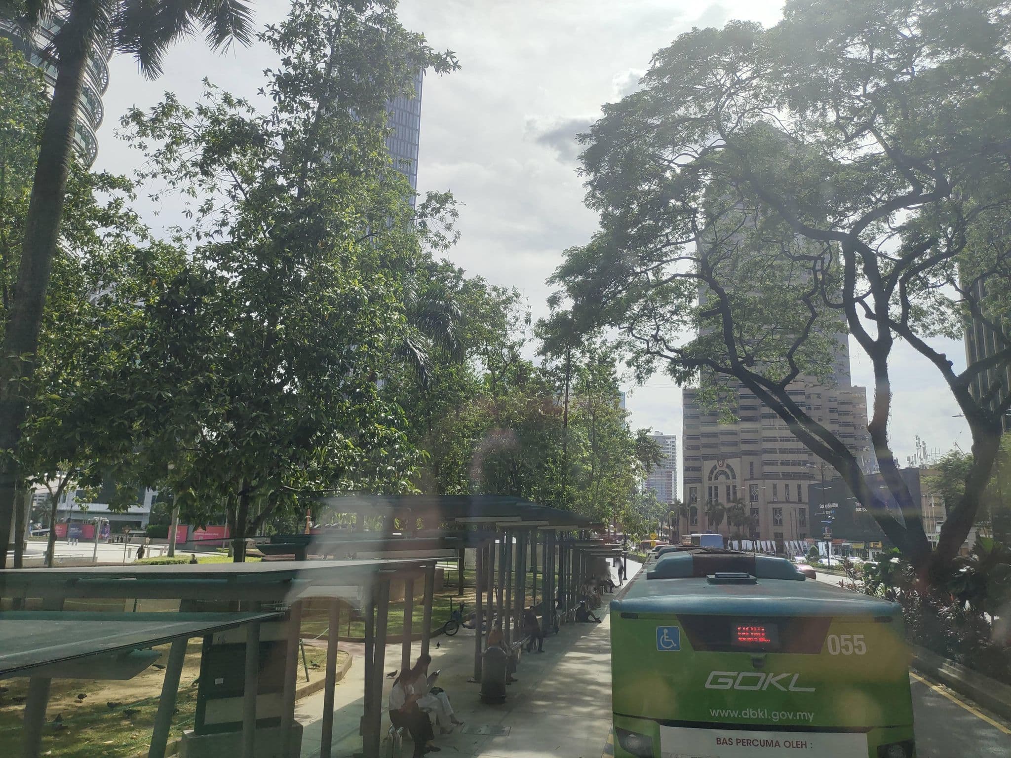 Street view near Shangri-La Hotel, Kampung Baru — © zh9567 (CC BY-SA · Mapillary)
