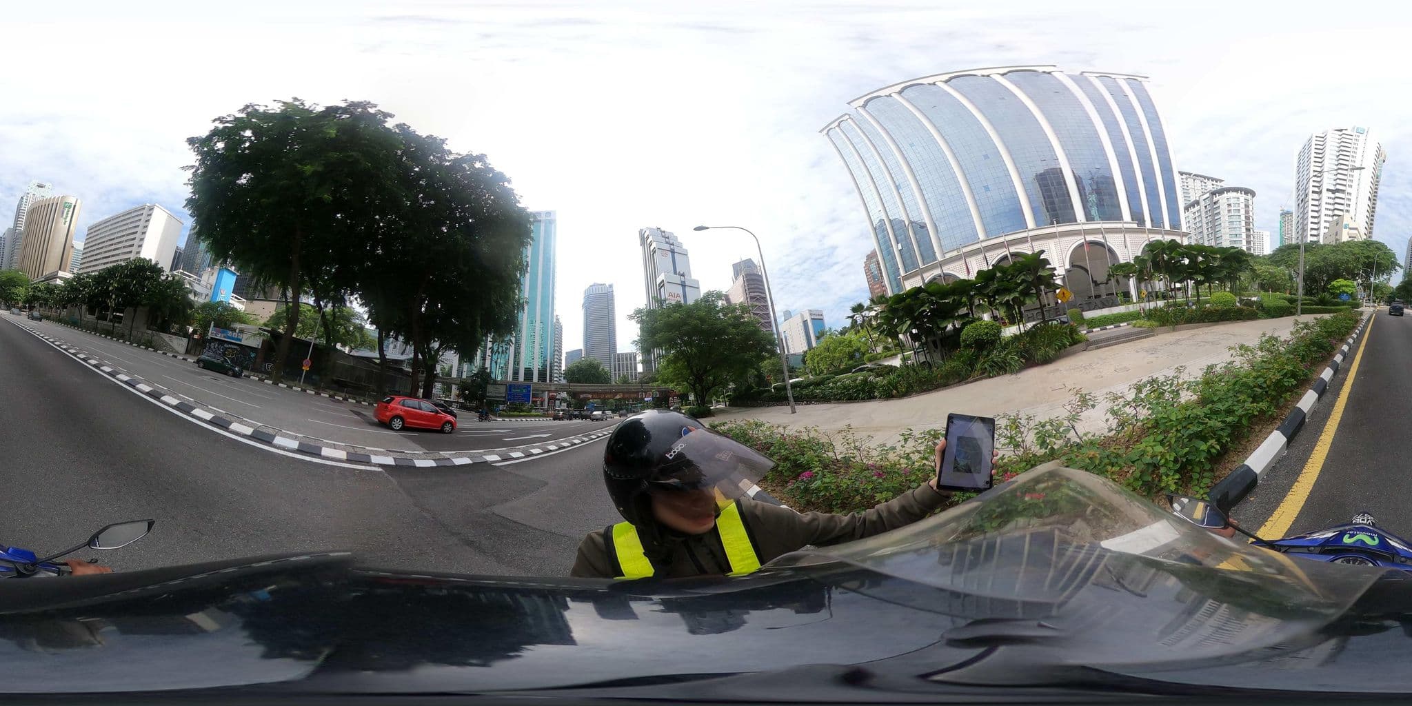 Street view near Naxa Hotel, Bukit Bintang — © ahlang2 (CC BY-SA · Mapillary)