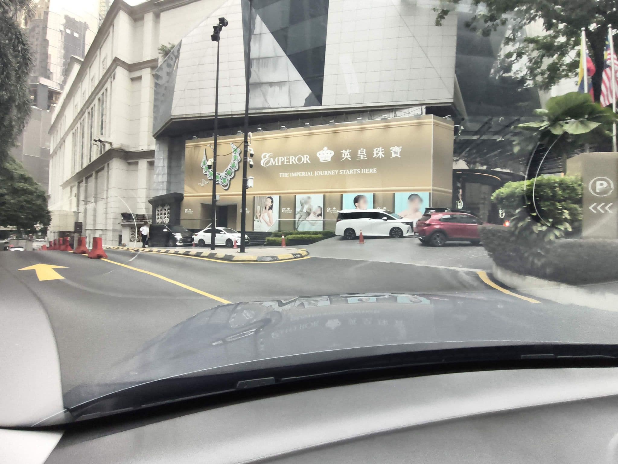 Street view near Room 814, Bukit Bintang — © lin_wang (CC BY-SA · Mapillary)