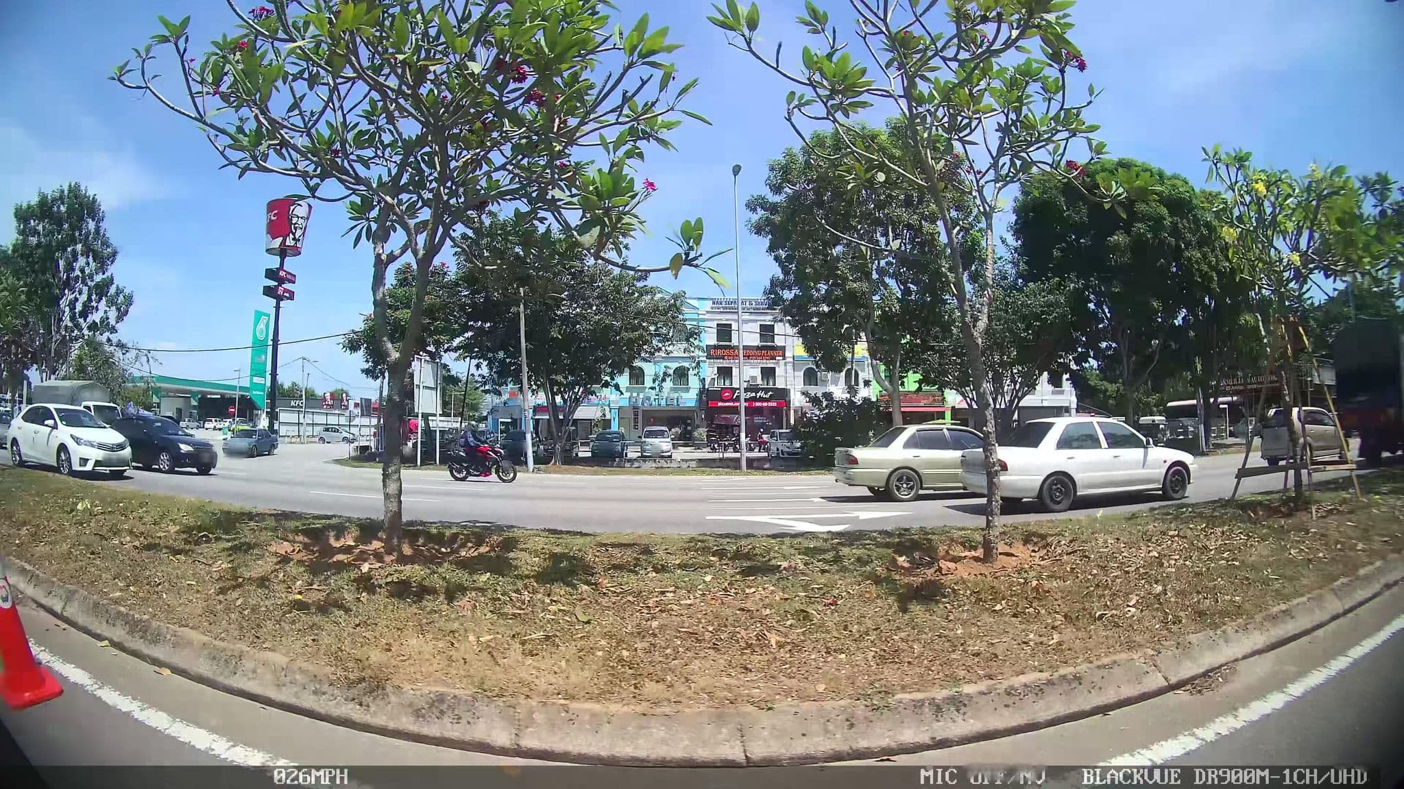 Street view near Hotel suria, Ujong Pasir — © kaart5 (CC BY-SA · Mapillary)