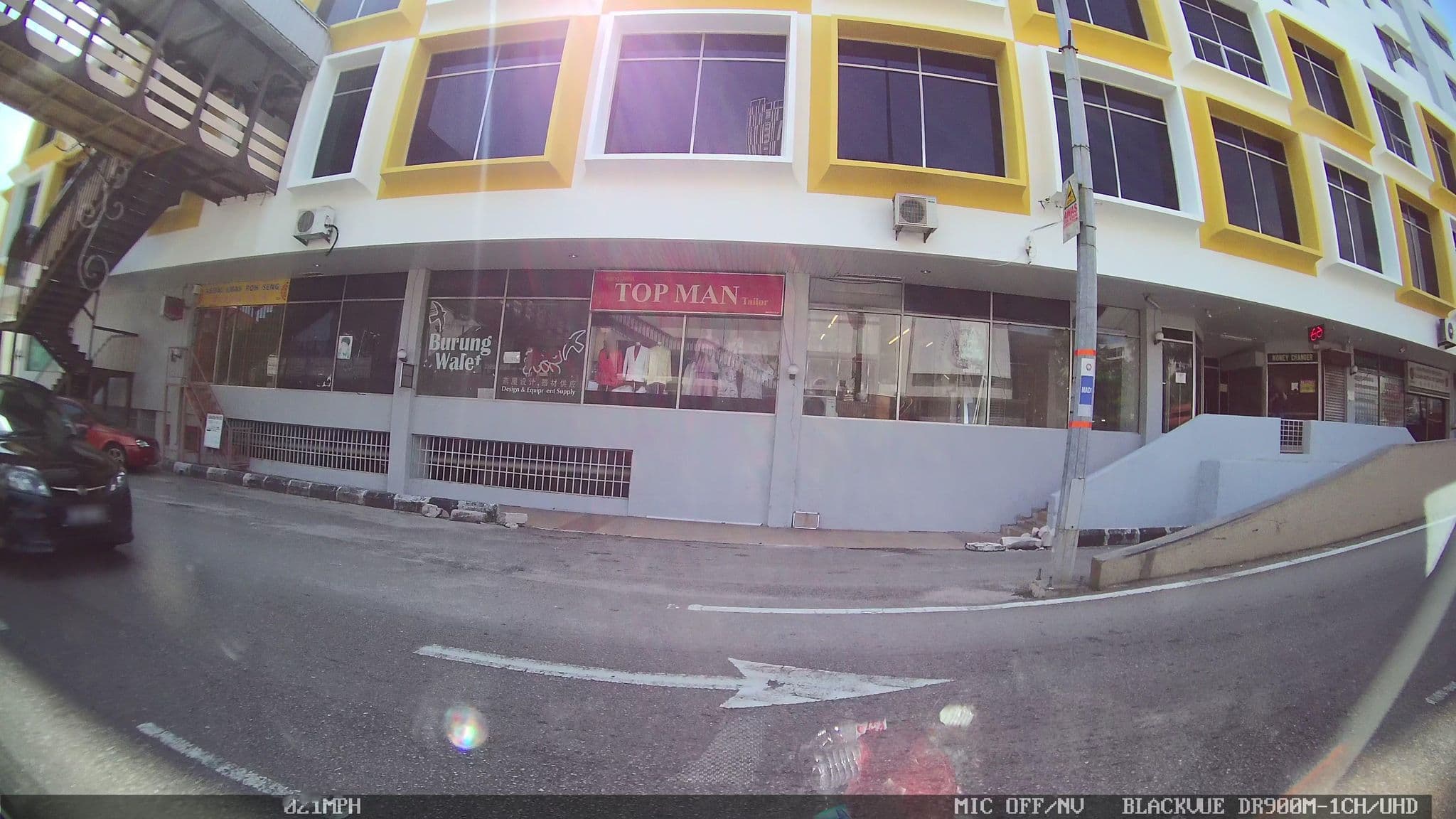 Street view near Tun Fatimah Riverside Hotel, Malacca — © kaart_3 (CC BY-SA · Mapillary)