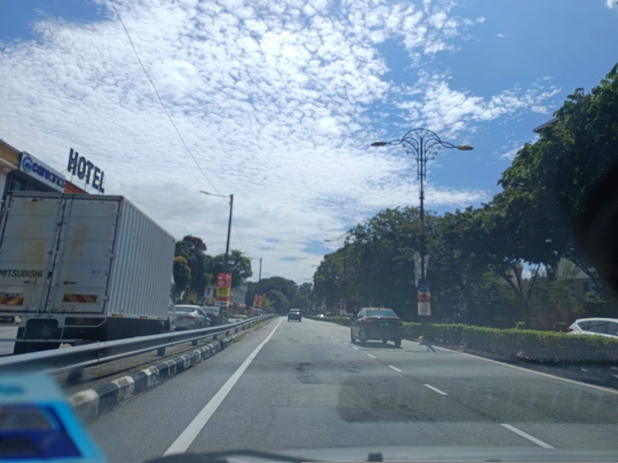 Street view near Hostel Utem, Murni, Kampung Ayer Keroh — © YikQin (CC BY-SA · Mapillary)