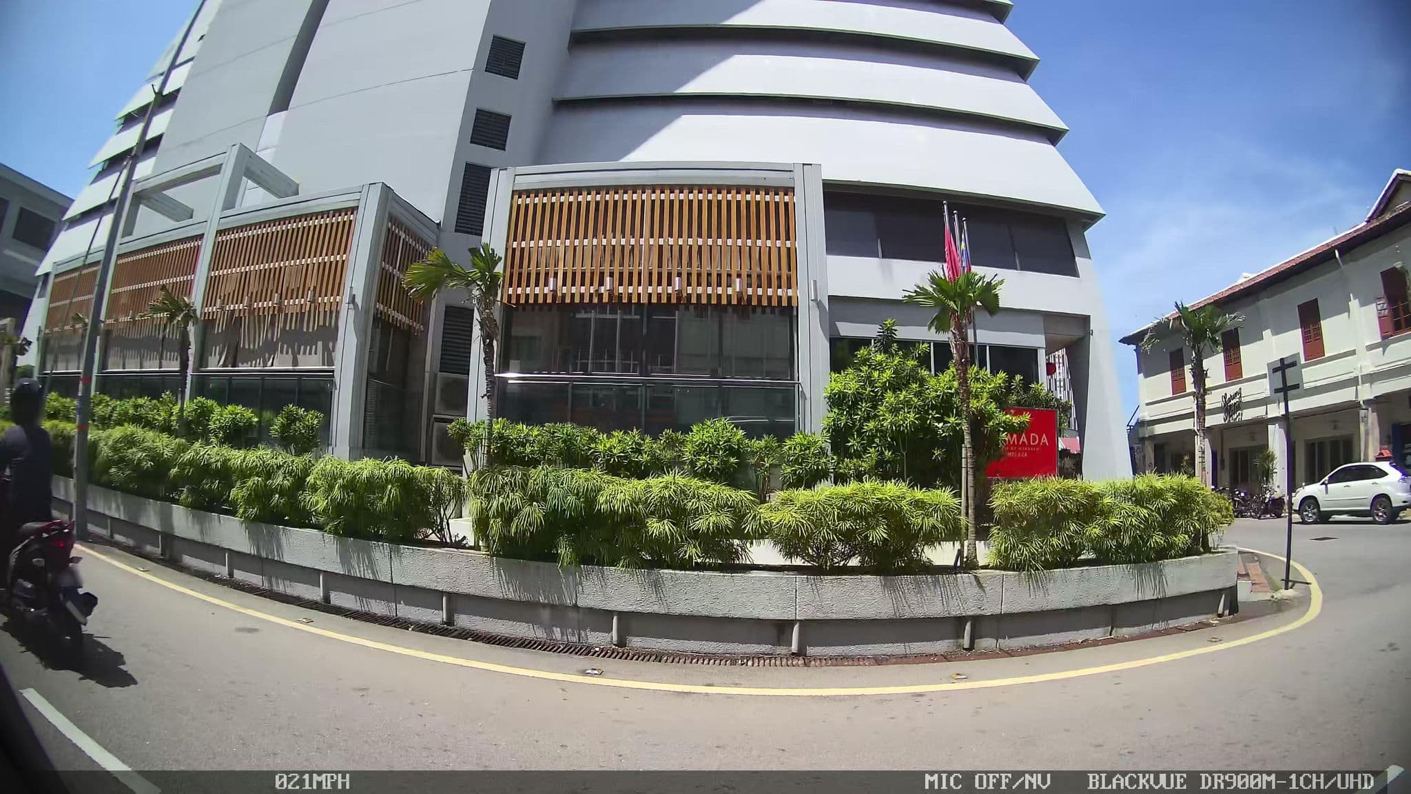Street view near Riverside Motel, Malacca — © kaart_3 (CC BY-SA · Mapillary)