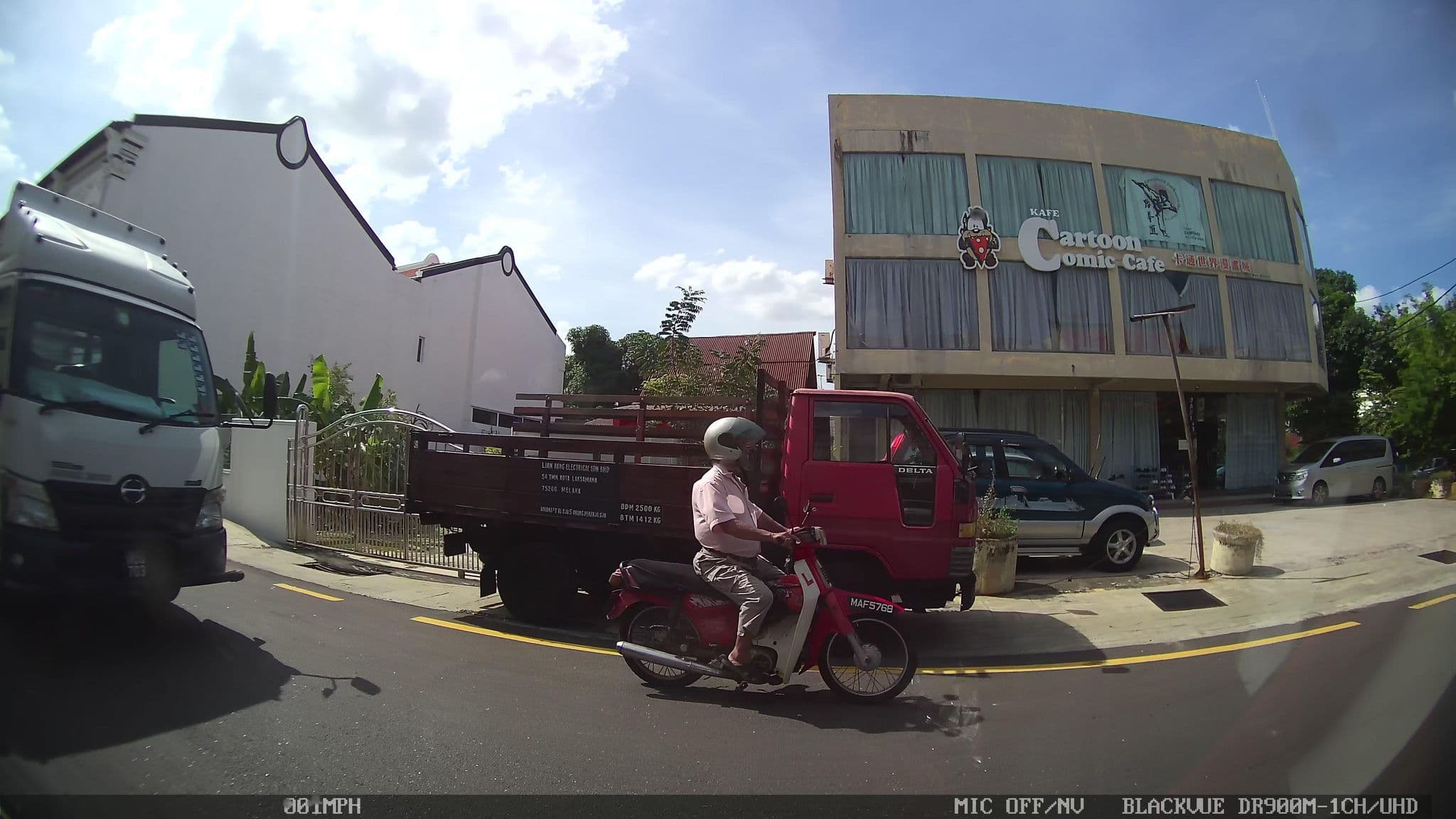 Street view near The Nines Hotel, Malacca — © kaart_3 (CC BY-SA · Mapillary)