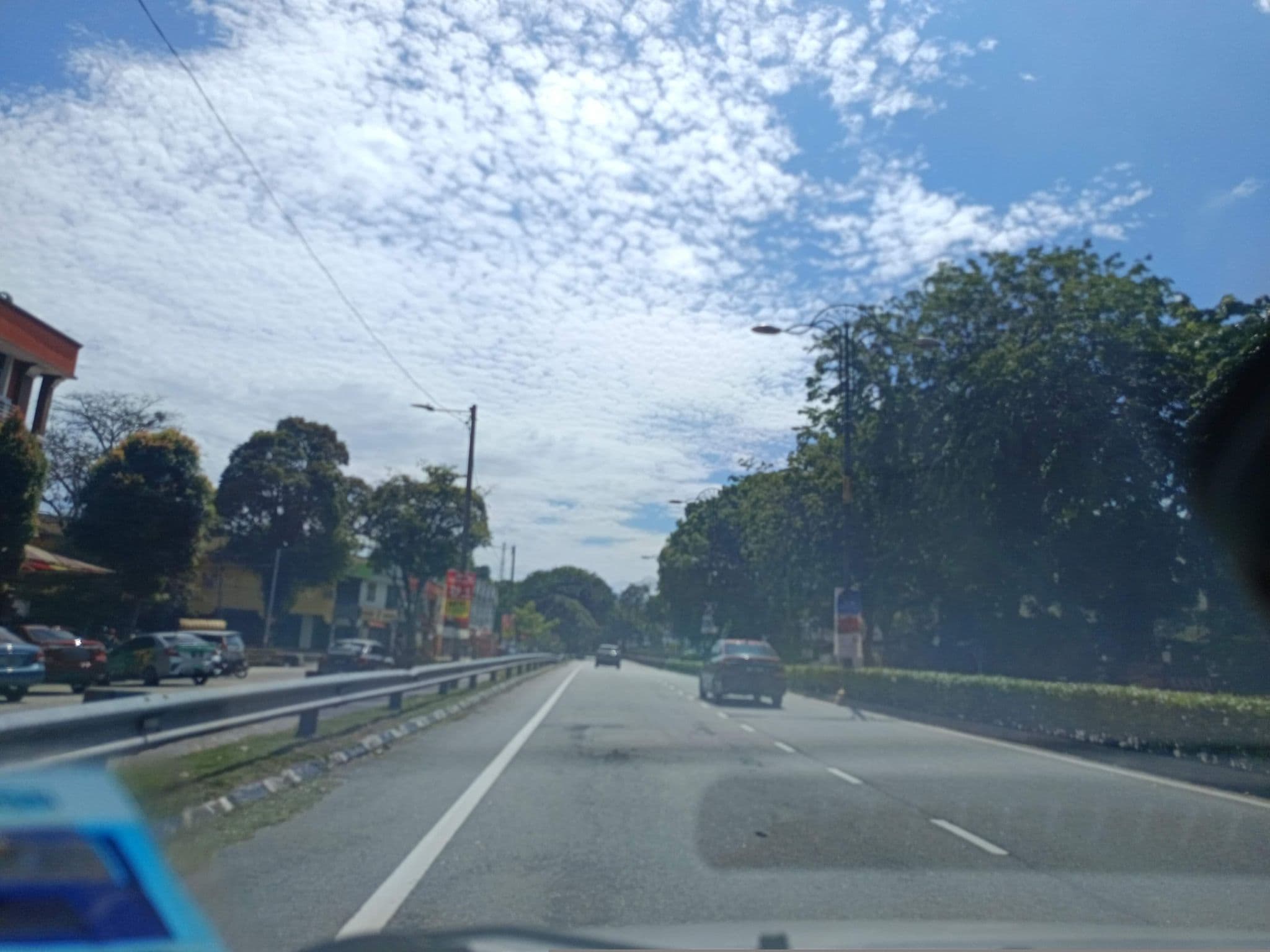 Street view near Hotel Rosmerah, Kampung Ayer Keroh — © YikQin (CC BY-SA · Mapillary)