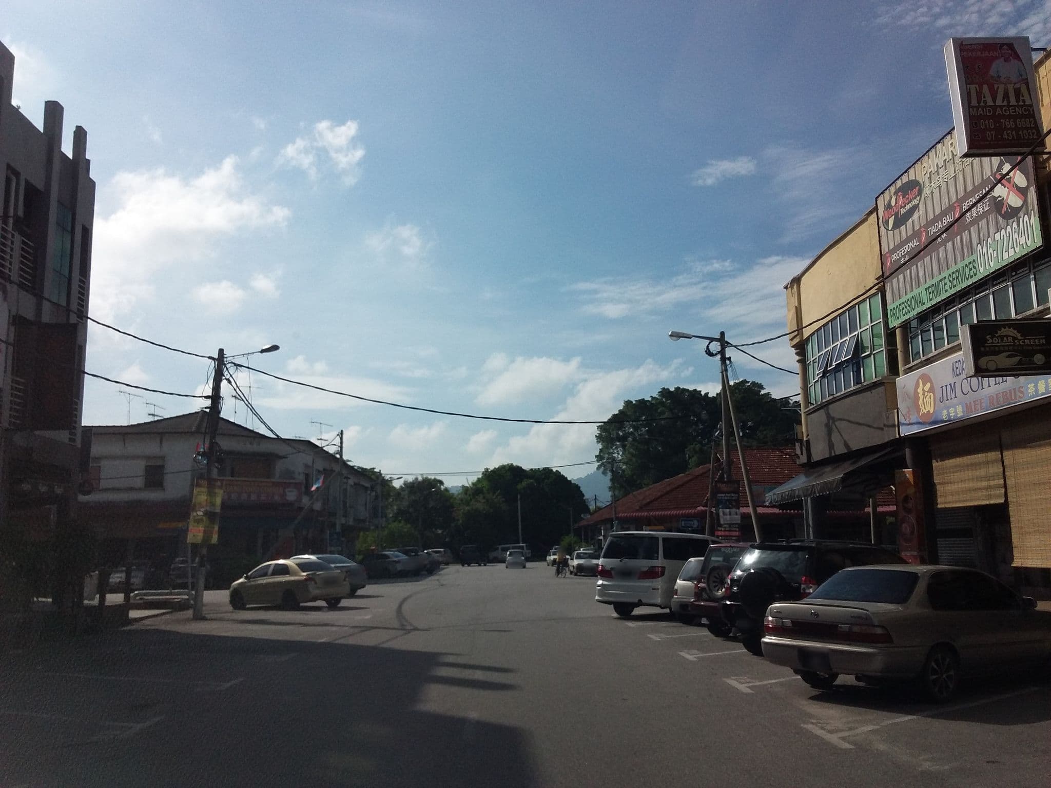 Street view near RZ Hotel Parit Raja, Batu Pahat — © alandl (CC BY-SA · Mapillary)