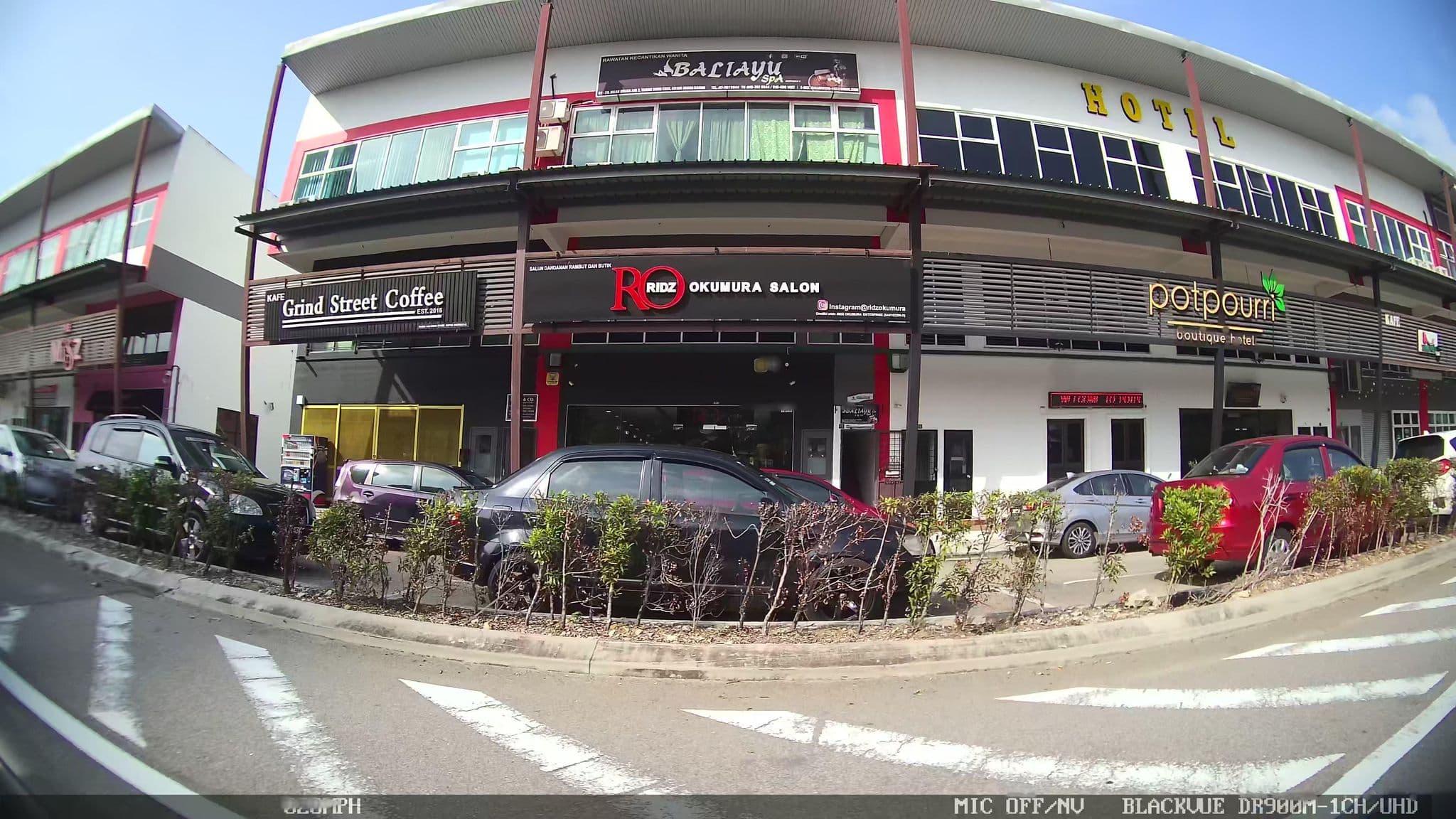 Street view near Potpourri Boutique Hotel, Johor Bahru — © kaart_3 (CC BY-SA · Mapillary)