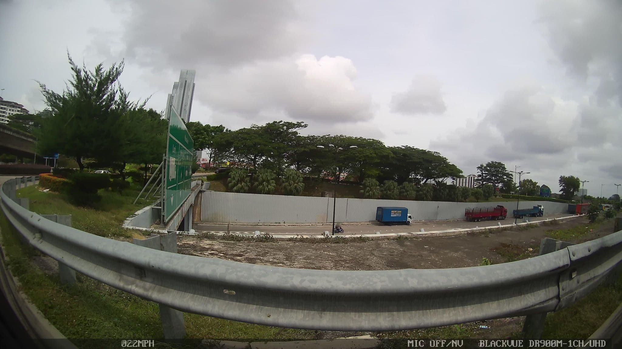 Street view near Lion Hotel, Johor Bahru — © kaart_3 (CC BY-SA · Mapillary)