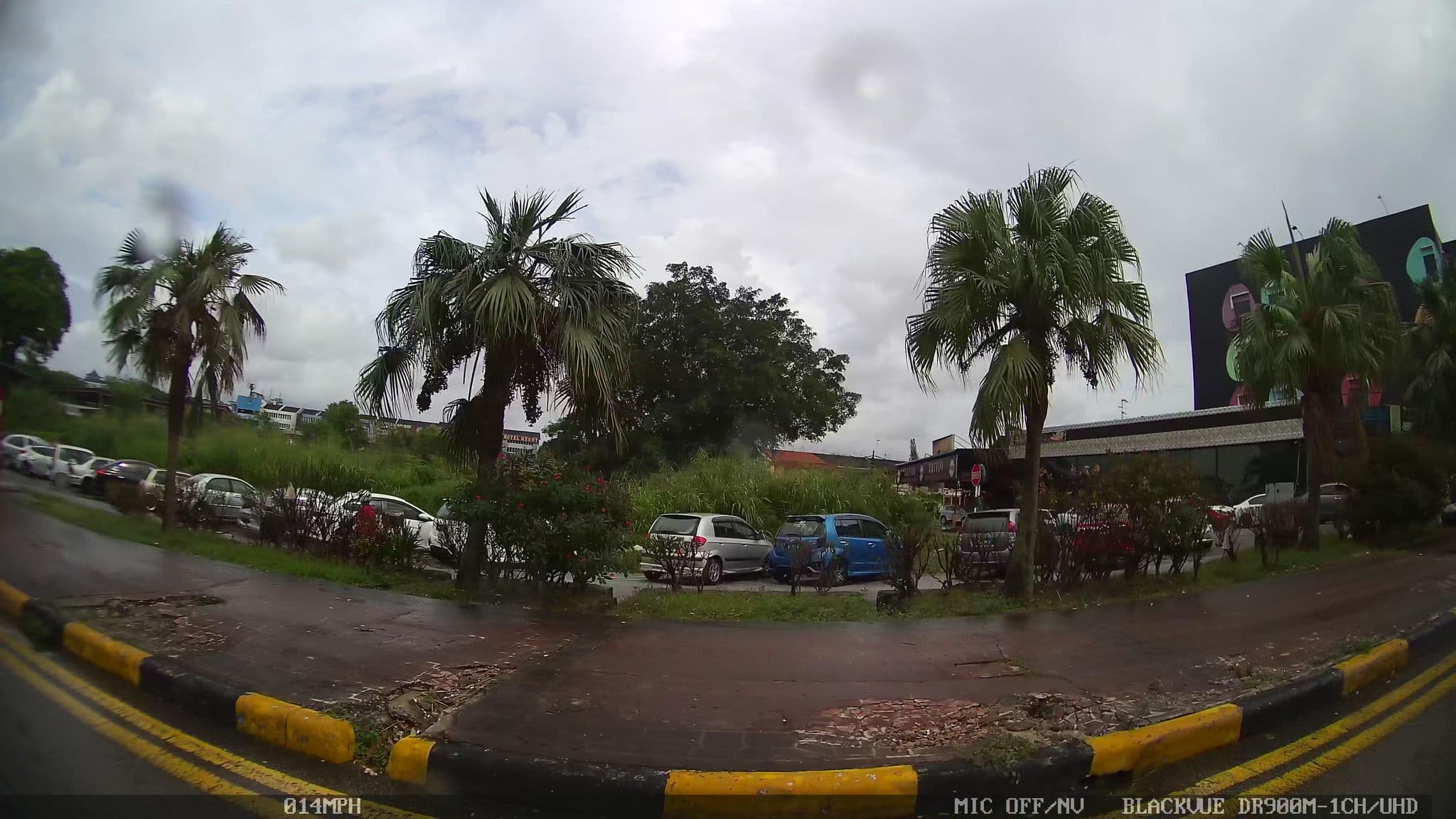 Street view near Hillcourt Hotel, Johor Bahru — © kaart_3 (CC BY-SA · Mapillary)