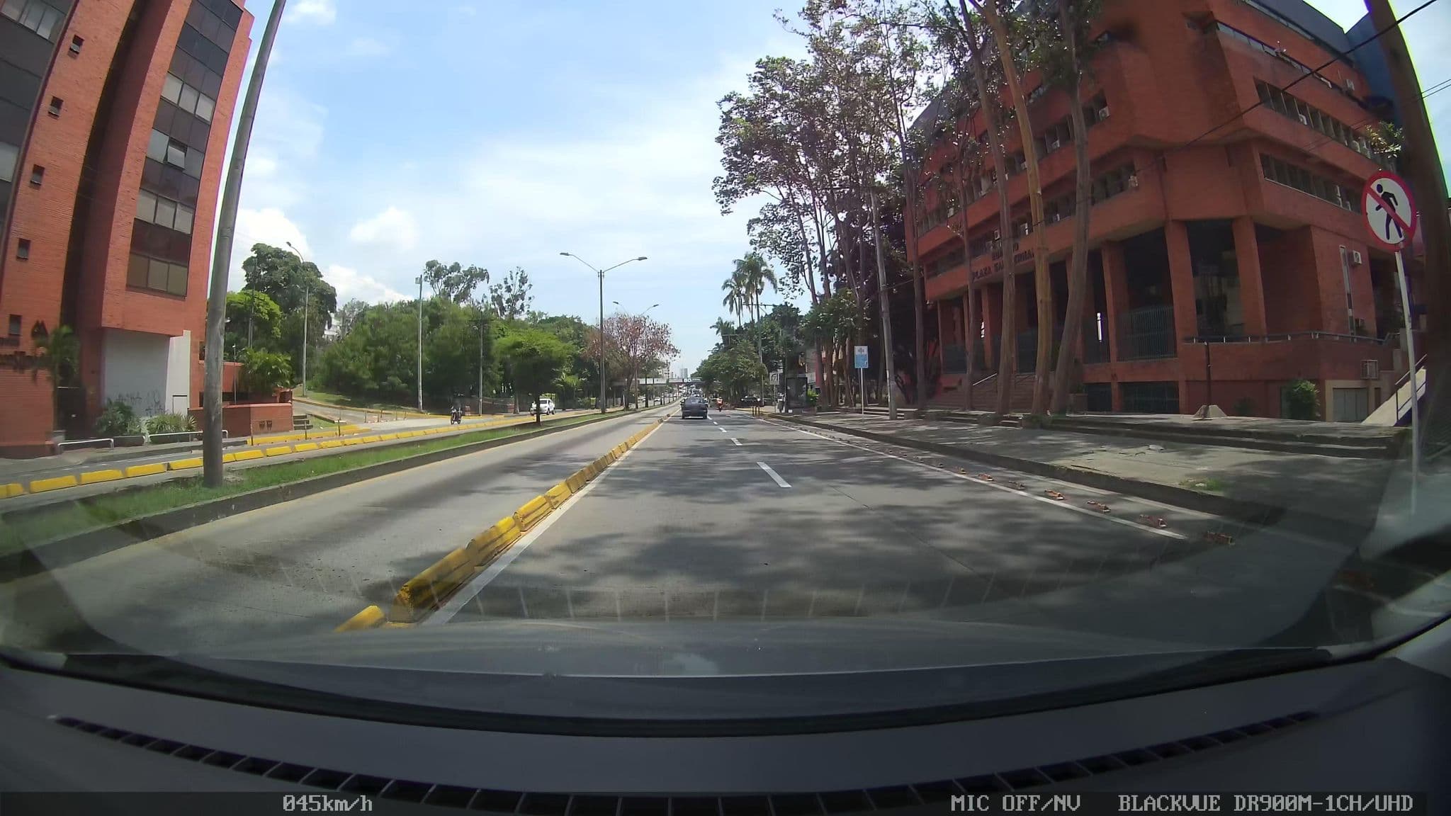 Street view near Edificio plaza San Fernando, Cali