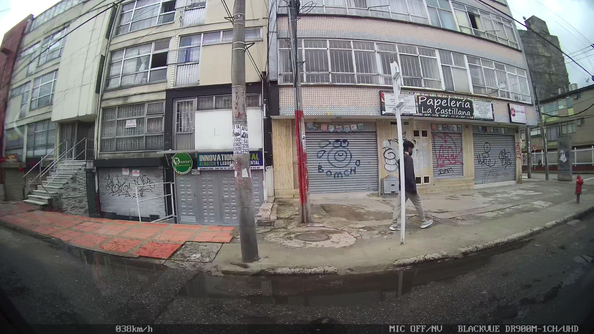 Street view near Plaza 51, Bogotá