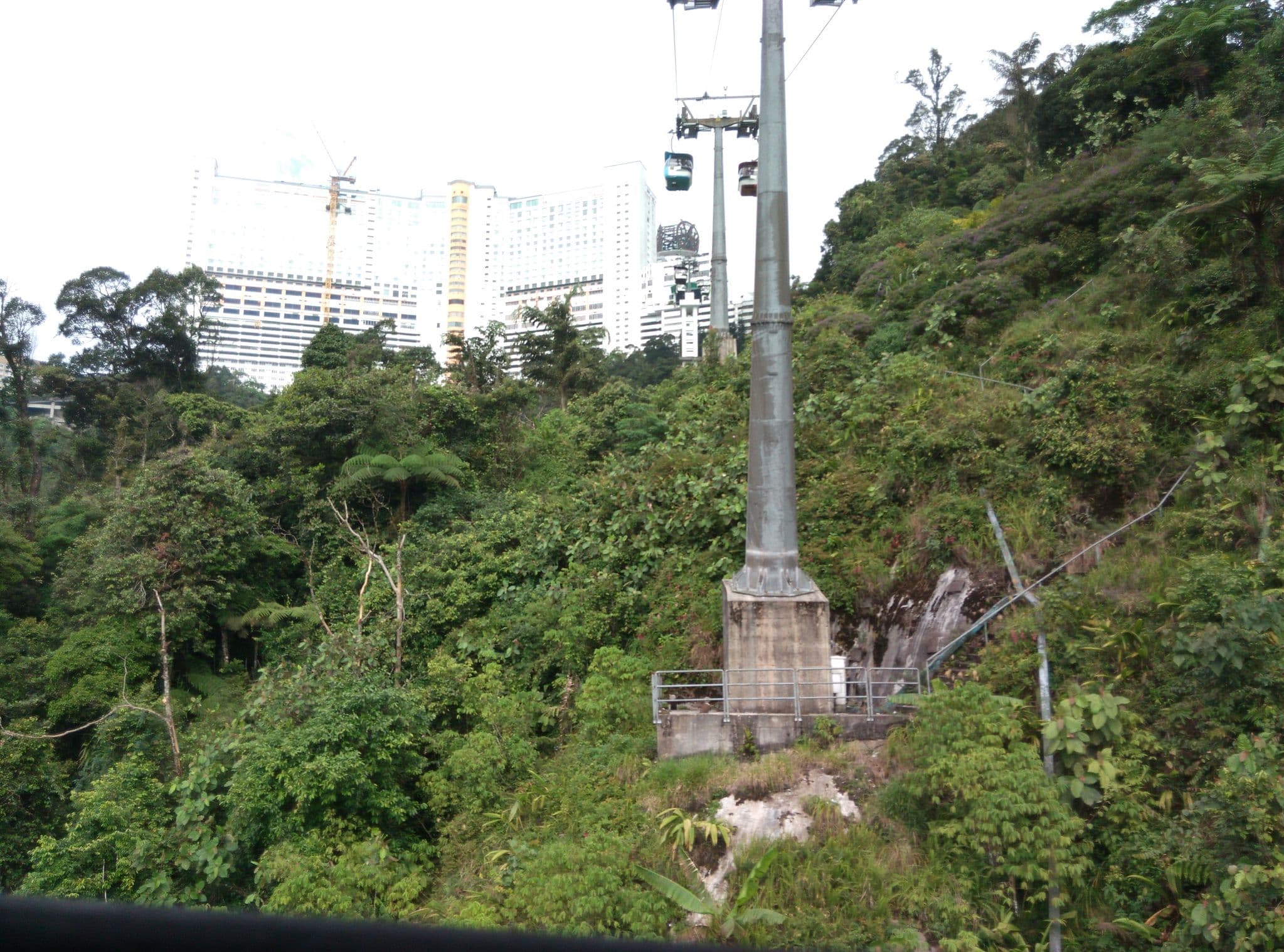 Street view near First World Hotel Floor 23 Room 23954, Kampung Bukit Tinggi, Bentong — © ckkw (CC BY-SA · Mapillary)