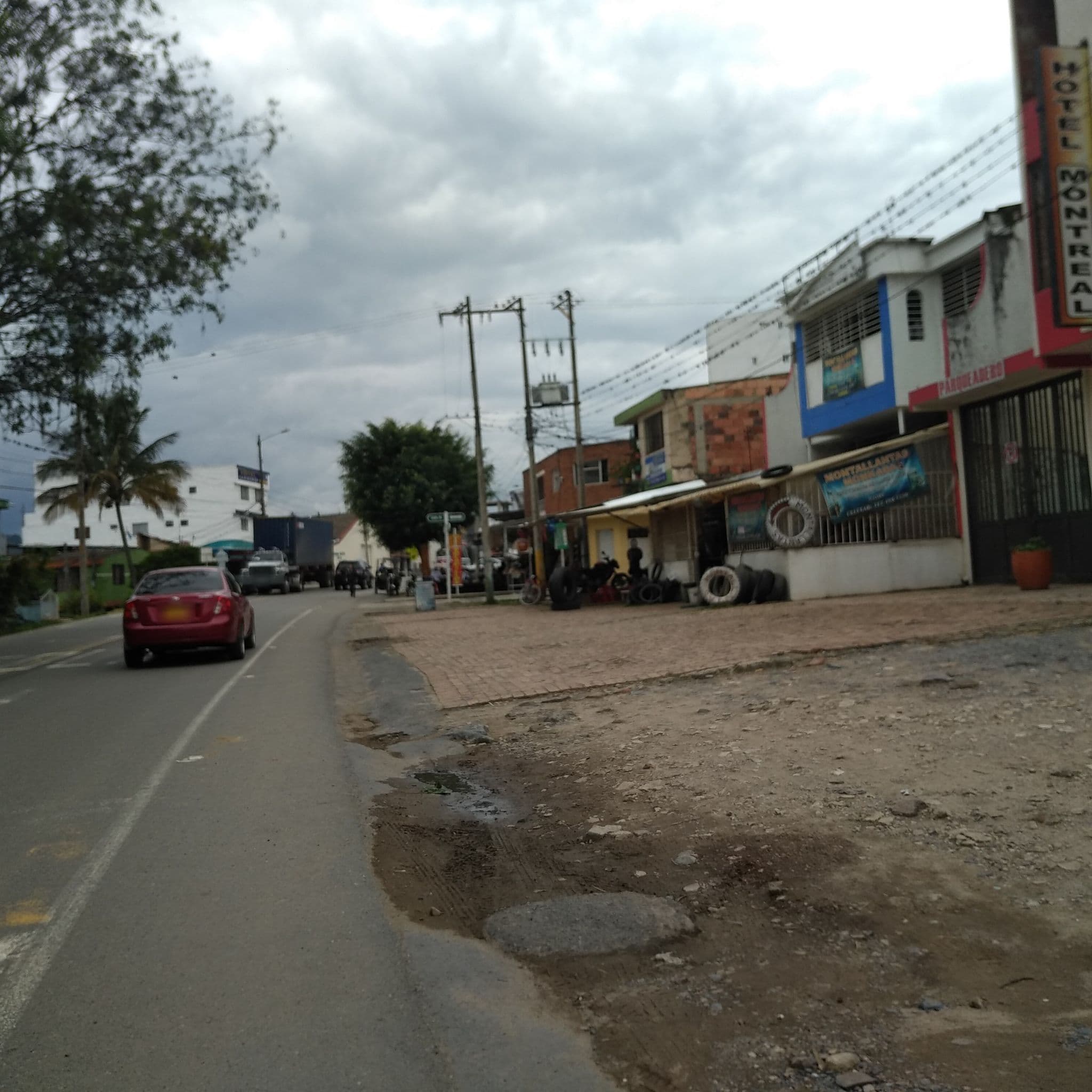 Street view near Hotel Montreal, Moniquirá — © nomadmapper (CC BY-SA · Mapillary)