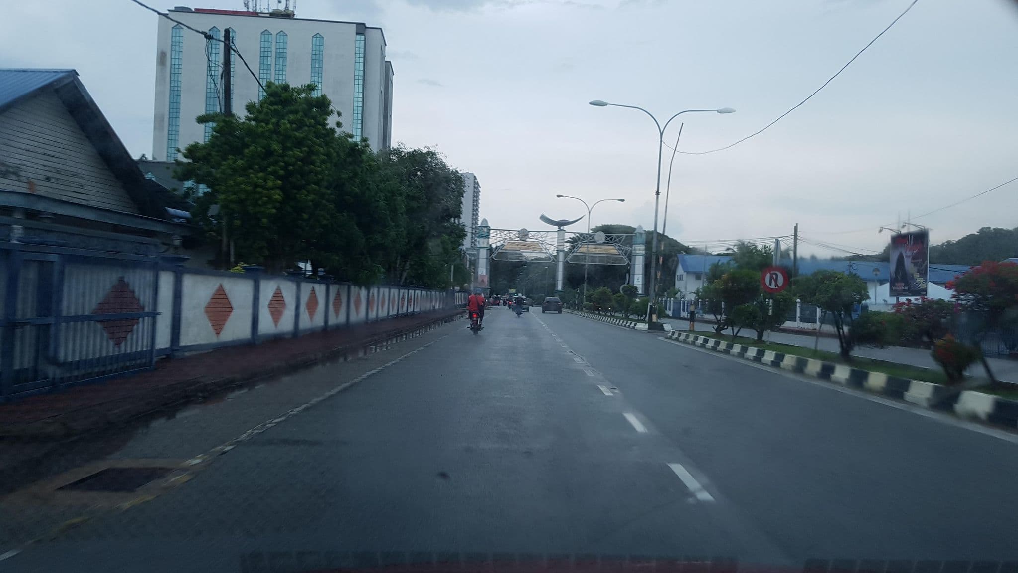 Street view near Transportation Motel ***, Kuala Terengganu — © aaronshenhao (CC BY-SA · Mapillary)