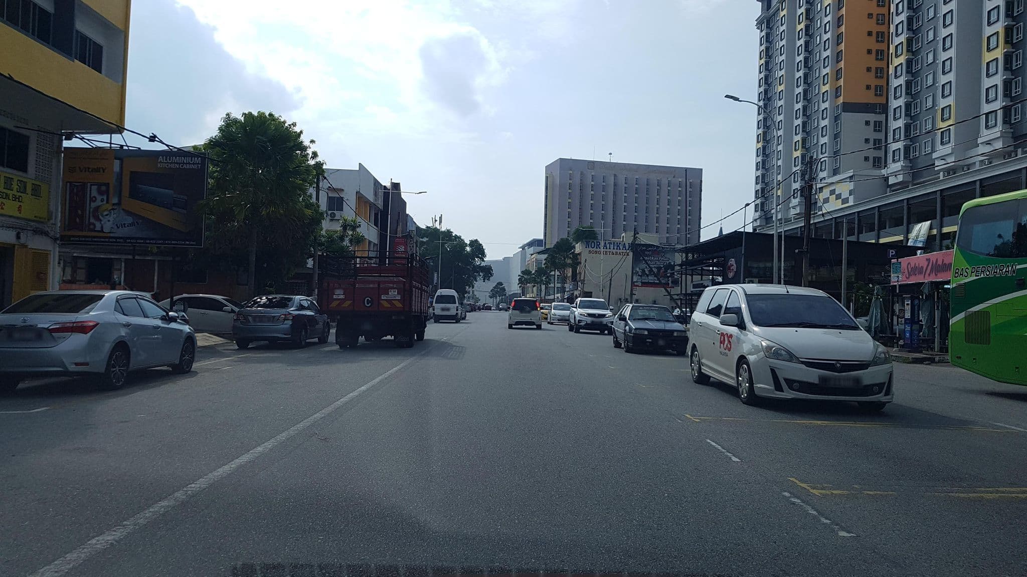 Street view near Ground Floor Lobby, Kuala Terengganu — © aaronshenhao (CC BY-SA · Mapillary)