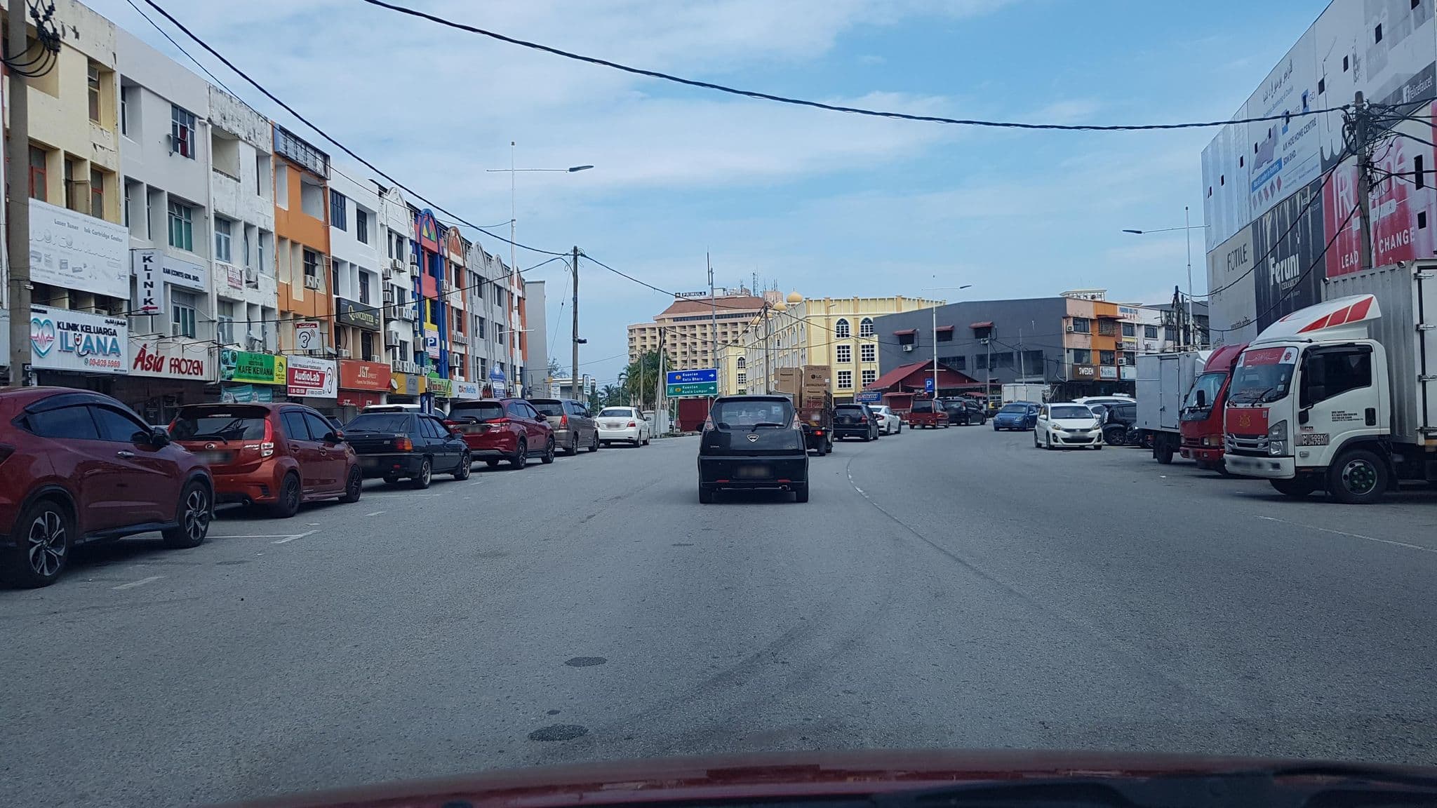 Street view near Asia Premium Hotel, Kuala Terengganu — © aaronshenhao (CC BY-SA · Mapillary)