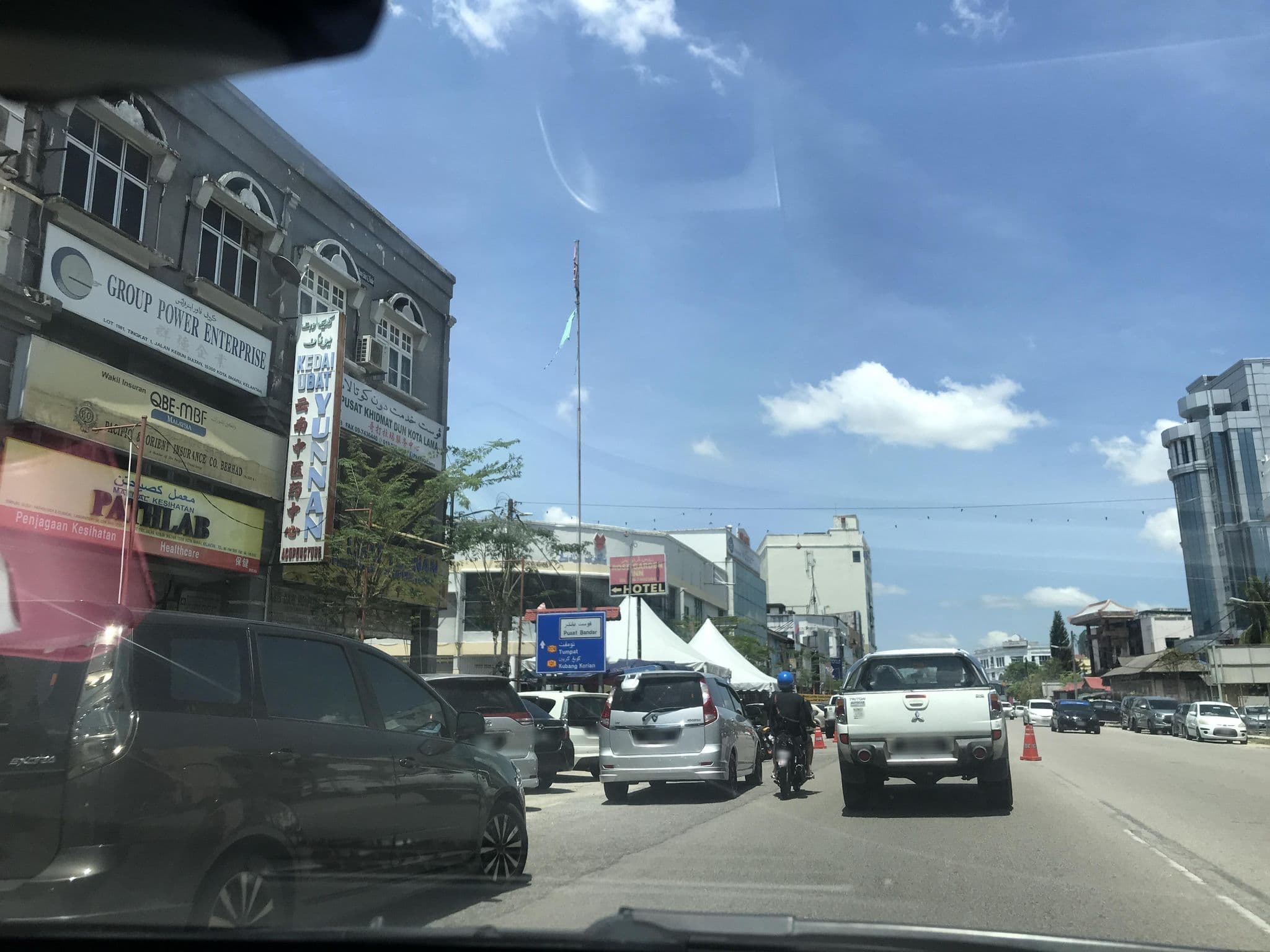 Street view near Room 605 Crown Garden Hotel, Kota Bharu — © Jeddy (CC BY-SA · Mapillary)