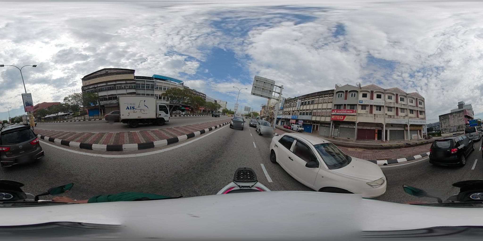Street view near Hotel City Lite, Kuantan — © faizmahabob (CC BY-SA · Mapillary)
