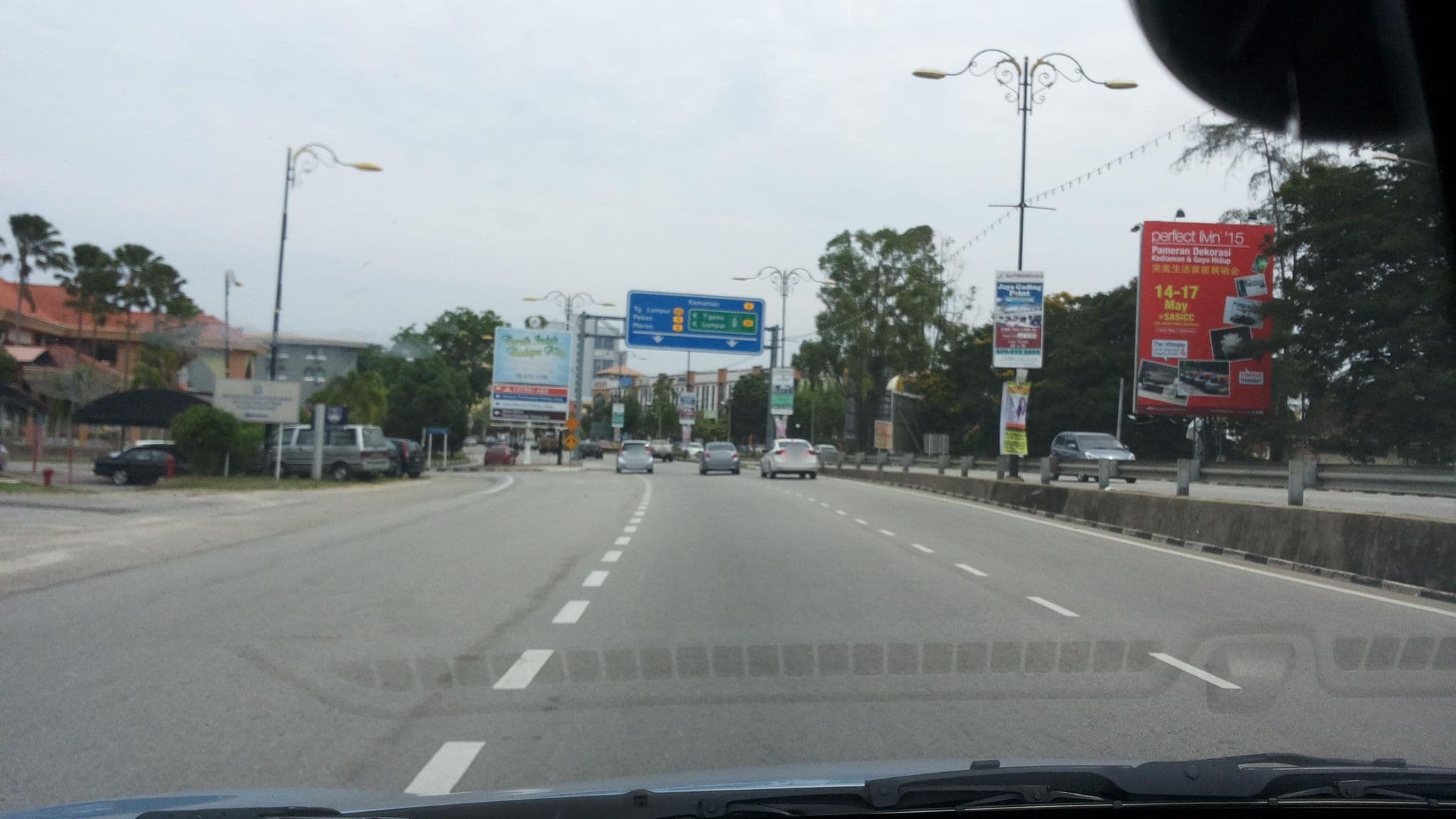 Street view near Meeting Room 6, Vistana Hotel, Kuantan — © roadroid (CC BY-SA · Mapillary)